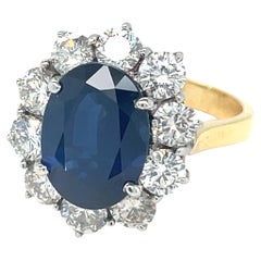 Saphir und Diamant-Cluster-Ring mit 5 Karat Saphir und 2,35 Karat Diamanten