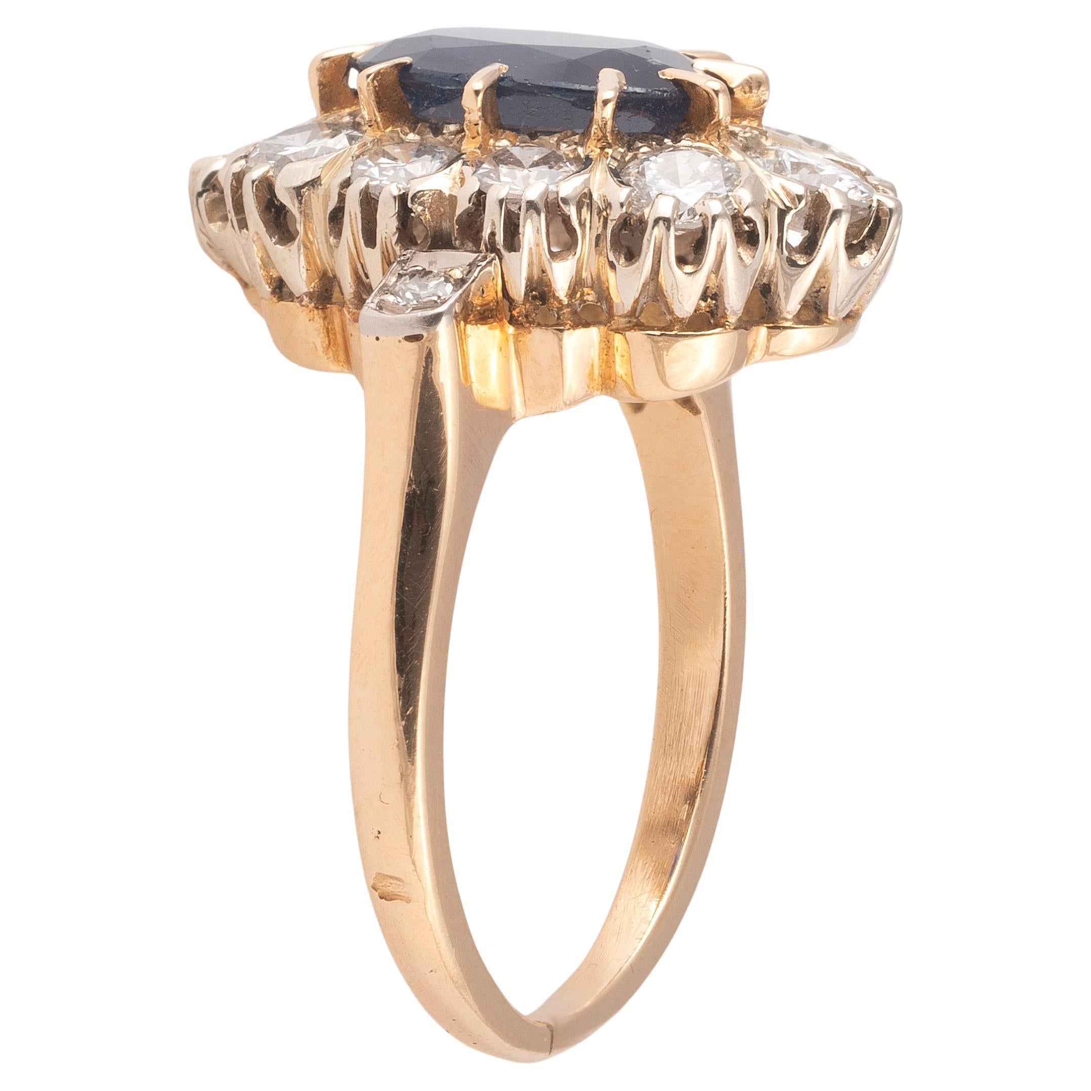 Cluster-Ring mit Saphiren und Diamanten im Zustand „Hervorragend“ im Angebot in Firenze, IT