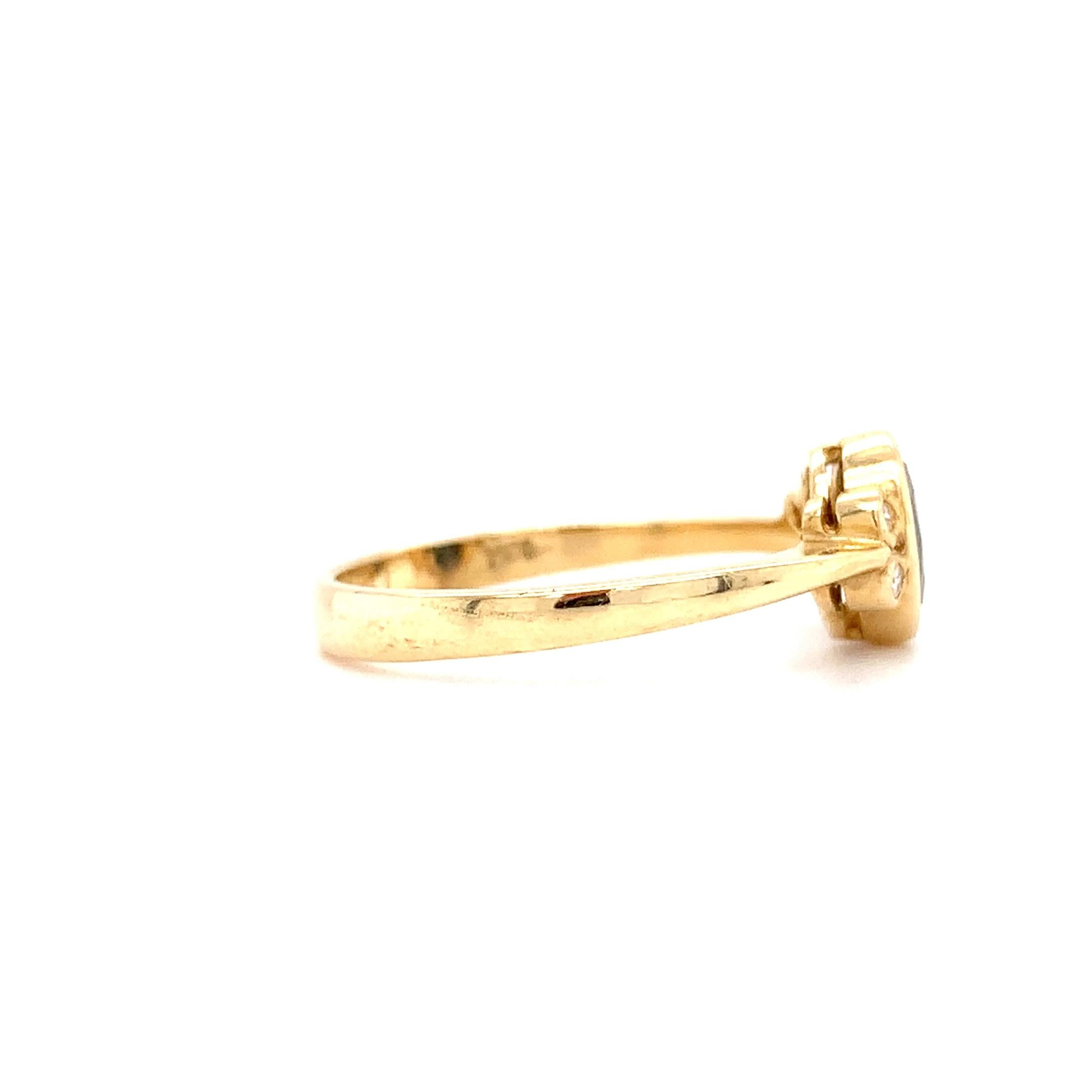 Sapphire and diamond cocktail fashion antique ring yellow gold In New Condition For Sale In London, GB