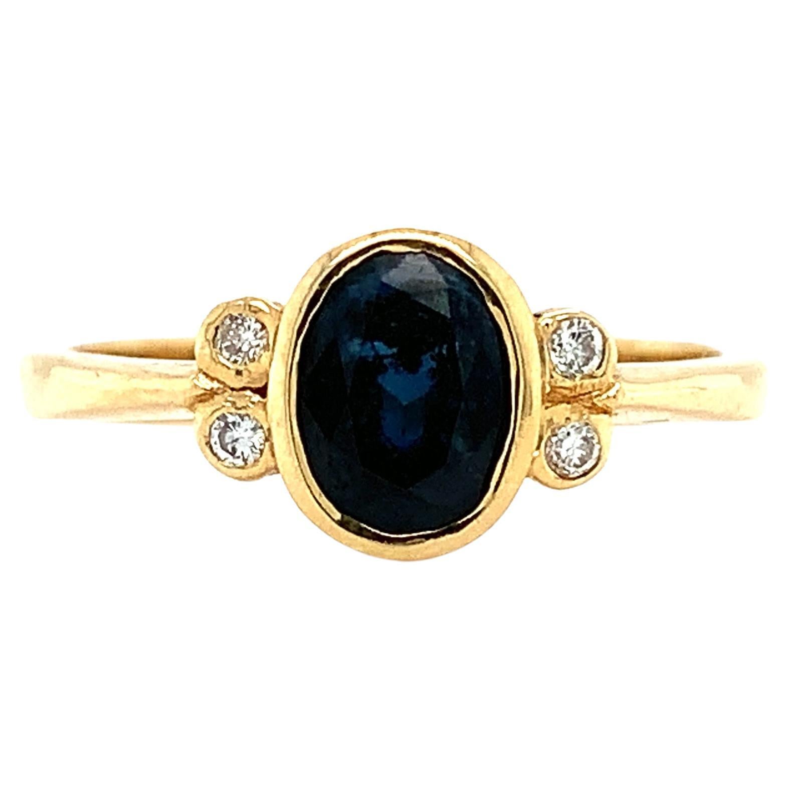 Sapphire and diamond cocktail fashion antique ring yellow gold For Sale