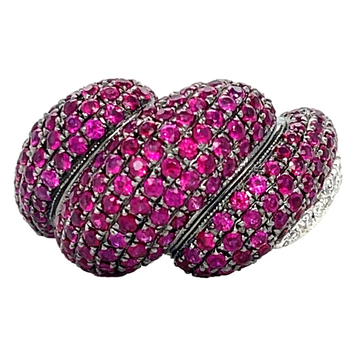 Bague dôme en saphir et diamant en or 18KW