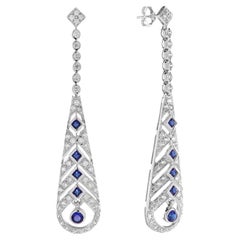 Boucles d'oreilles en goutte en or blanc 18 carats avec saphir et diamants