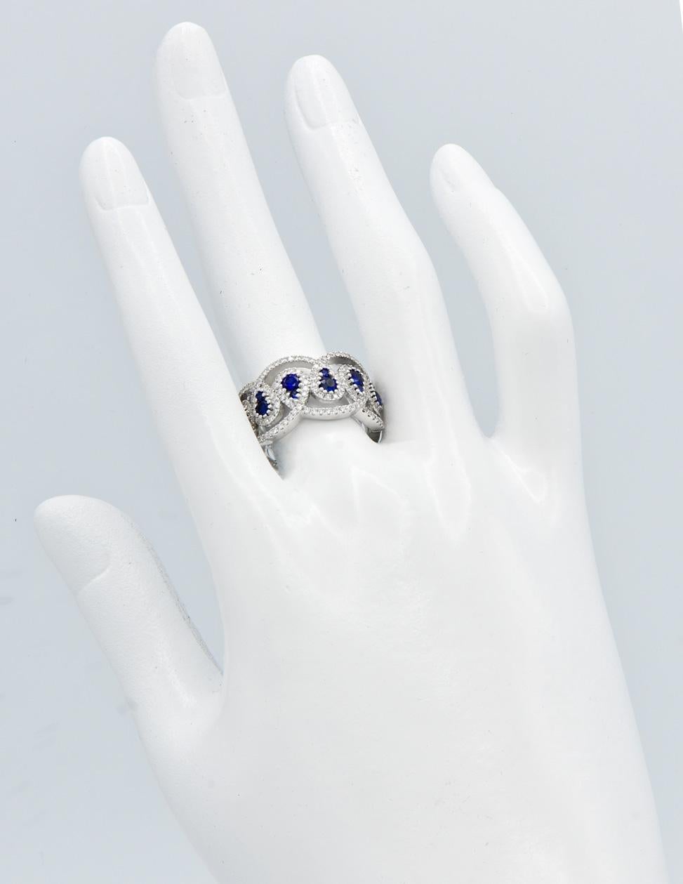 Round Cut Sapphire and Diamond Drop Ring For Sale