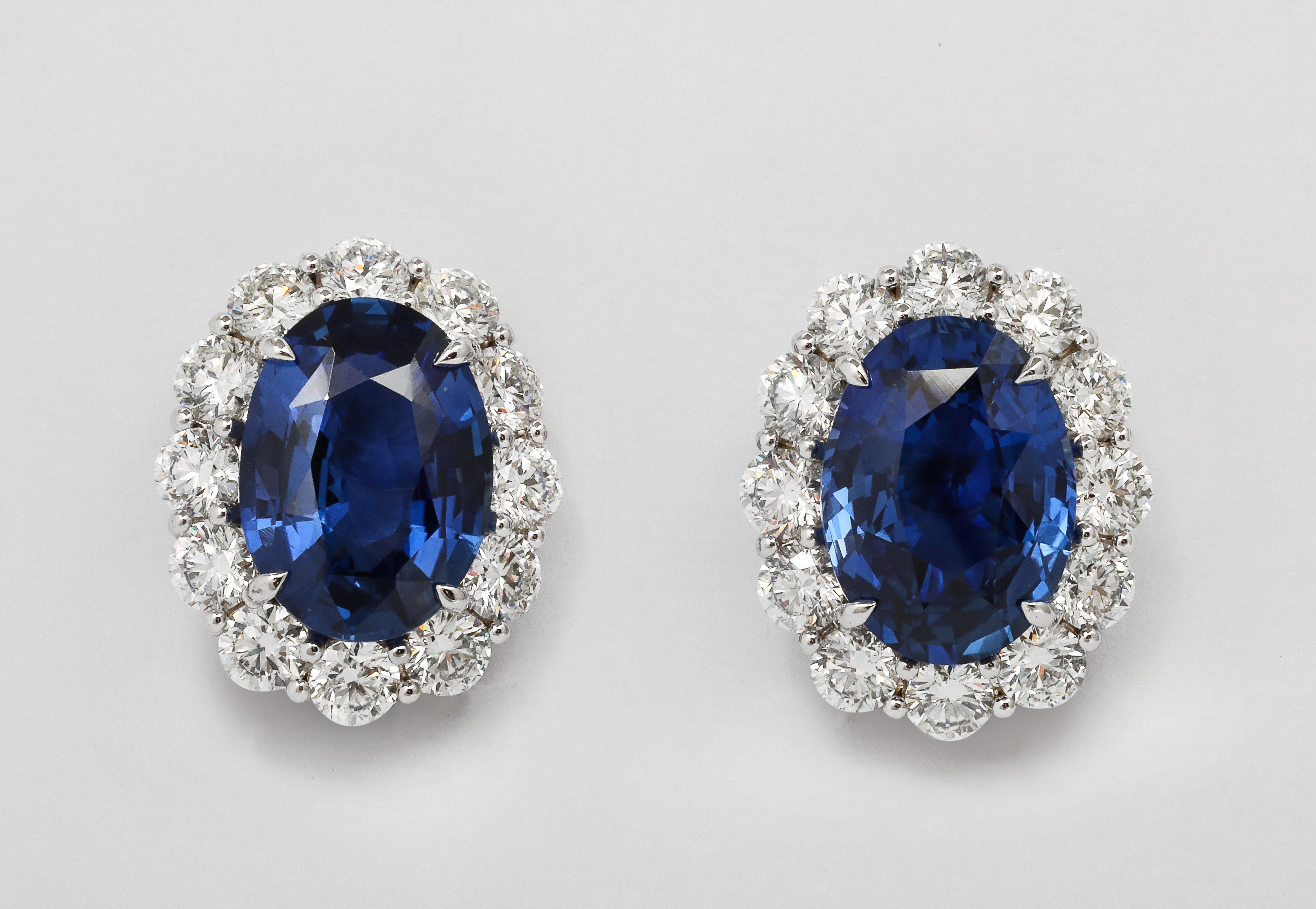 Boucles d'oreilles saphir et diamant Pour femmes en vente