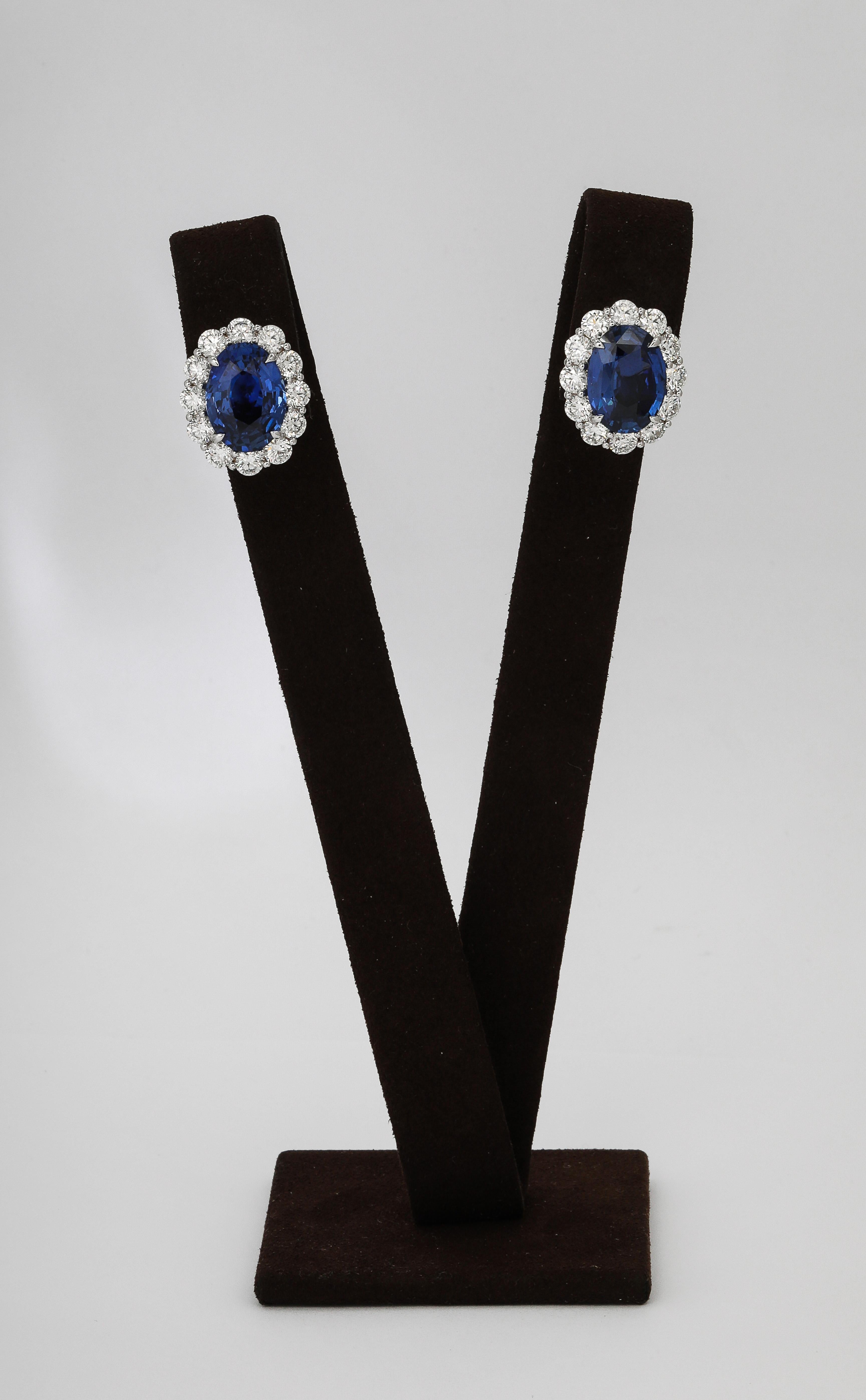 Boucles d'oreilles saphir et diamant en vente 3