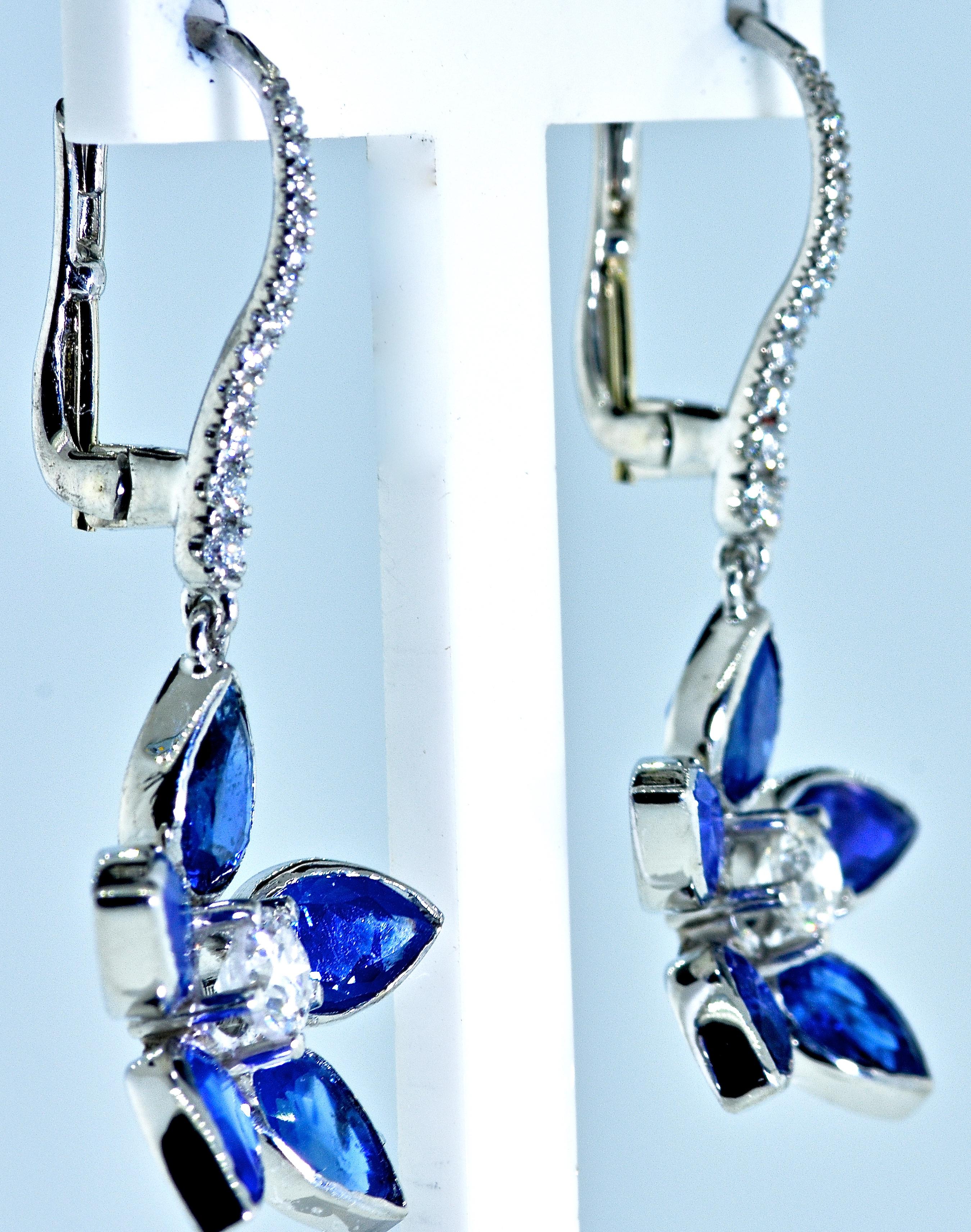 Brilliant Cut Sapphire and Diamond Earrings, Pierre/Famille