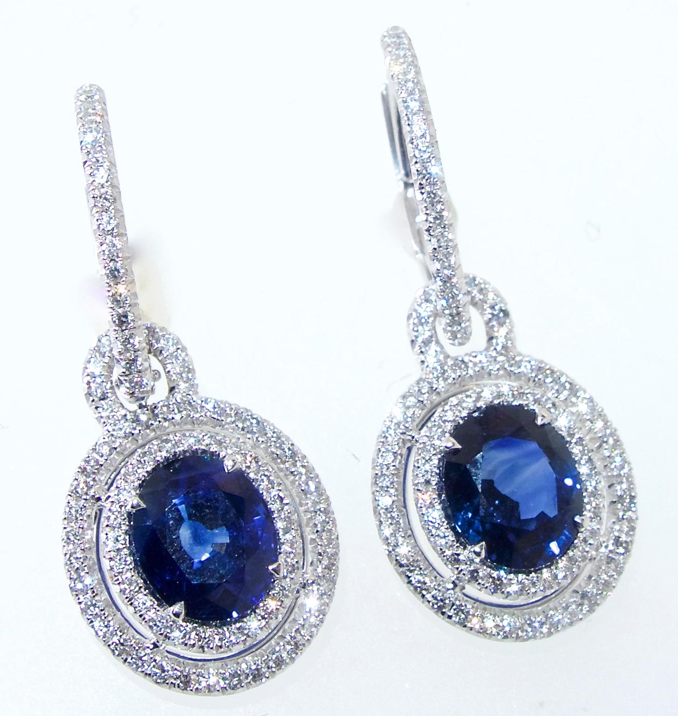 Contemporary Sapphire and Diamond Earrings, Pierre/Famille