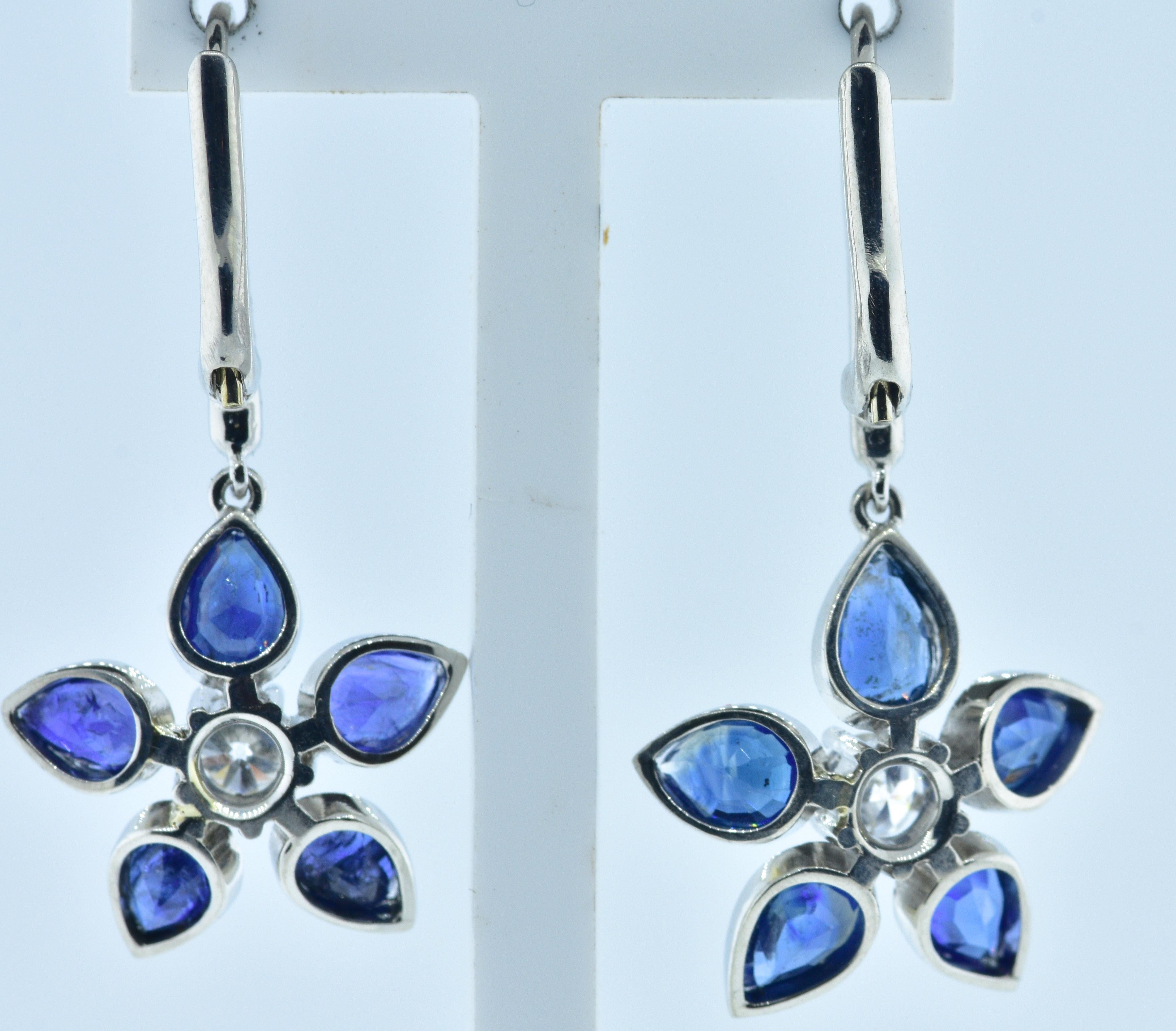 Women's or Men's Sapphire and Diamond Earrings, Pierre/Famille