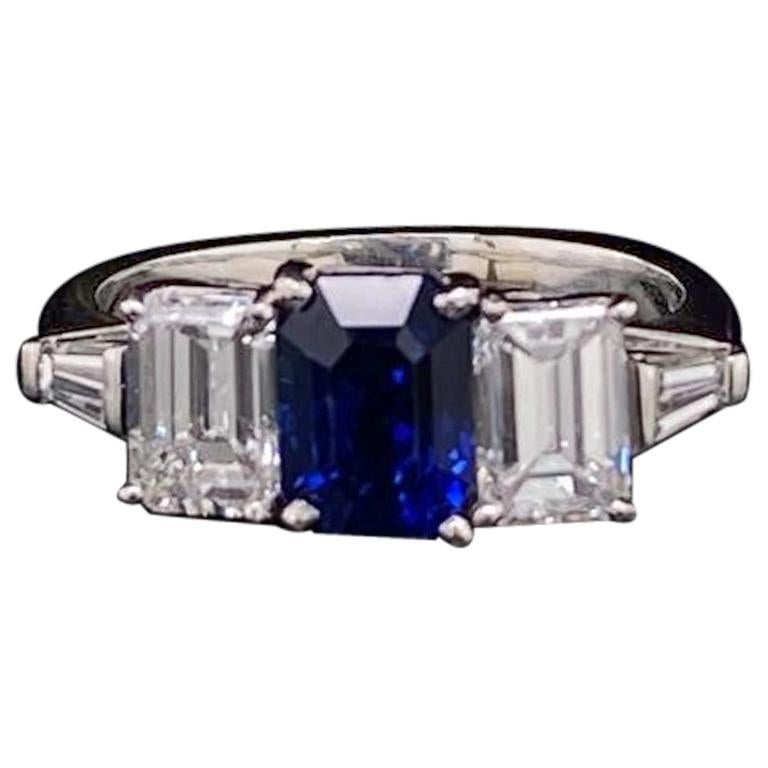 Sapphire and Diamond Five-Stone 18 Karat White Gold Five-Stone Engagement Ring For Sale