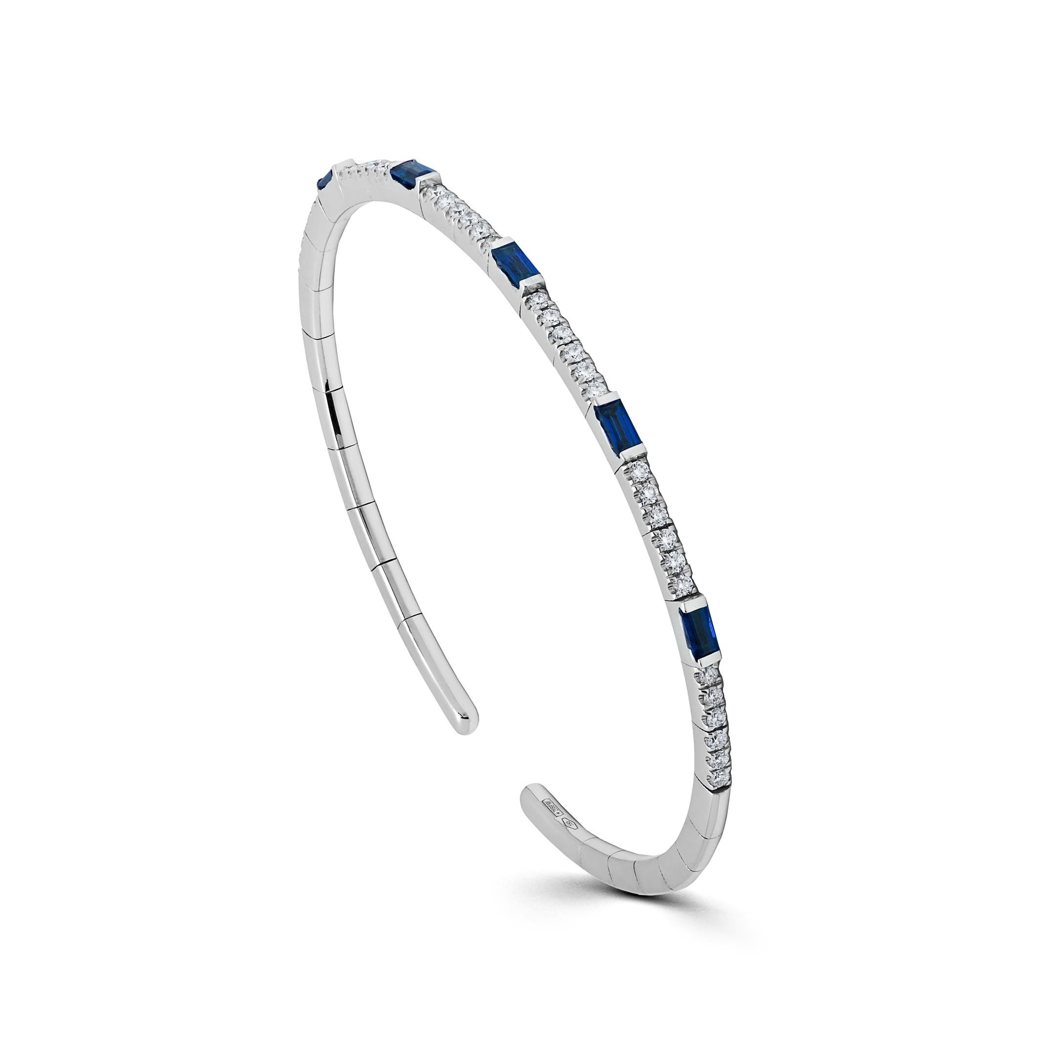 Taille baguette Bracelet manchette souple en saphir et diamant en vente