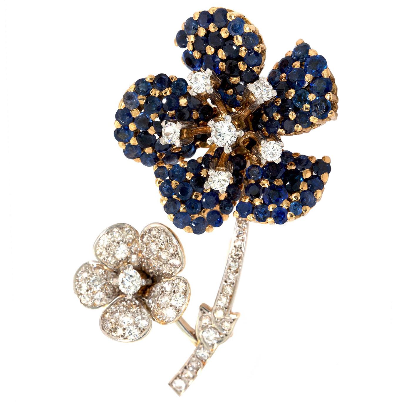 Sapphire and Diamond Floral 18 Karat  Gold Brooch im Angebot