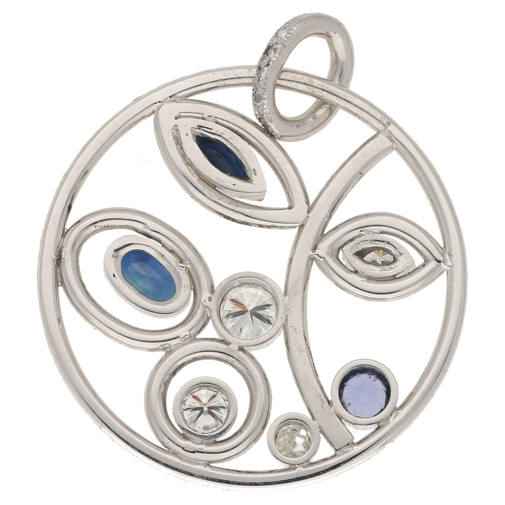 Pendentif floral en or blanc 18 carats serti de saphirs et de diamants Bon état - En vente à London, GB