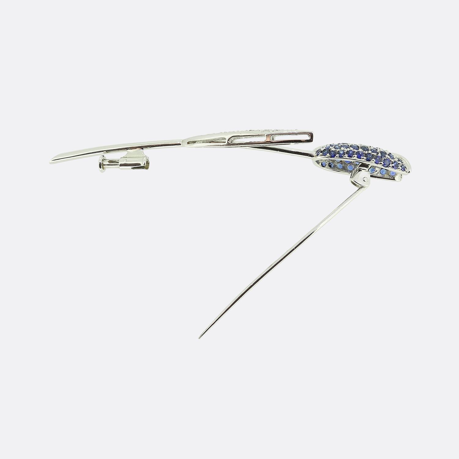 Sapphire and Diamond Flower Brooch In Good Condition For Sale In London, GB