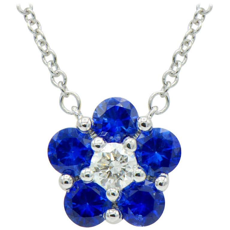 Sapphire and Diamond Flower Cluster Necklace For Sale at 1stDibs