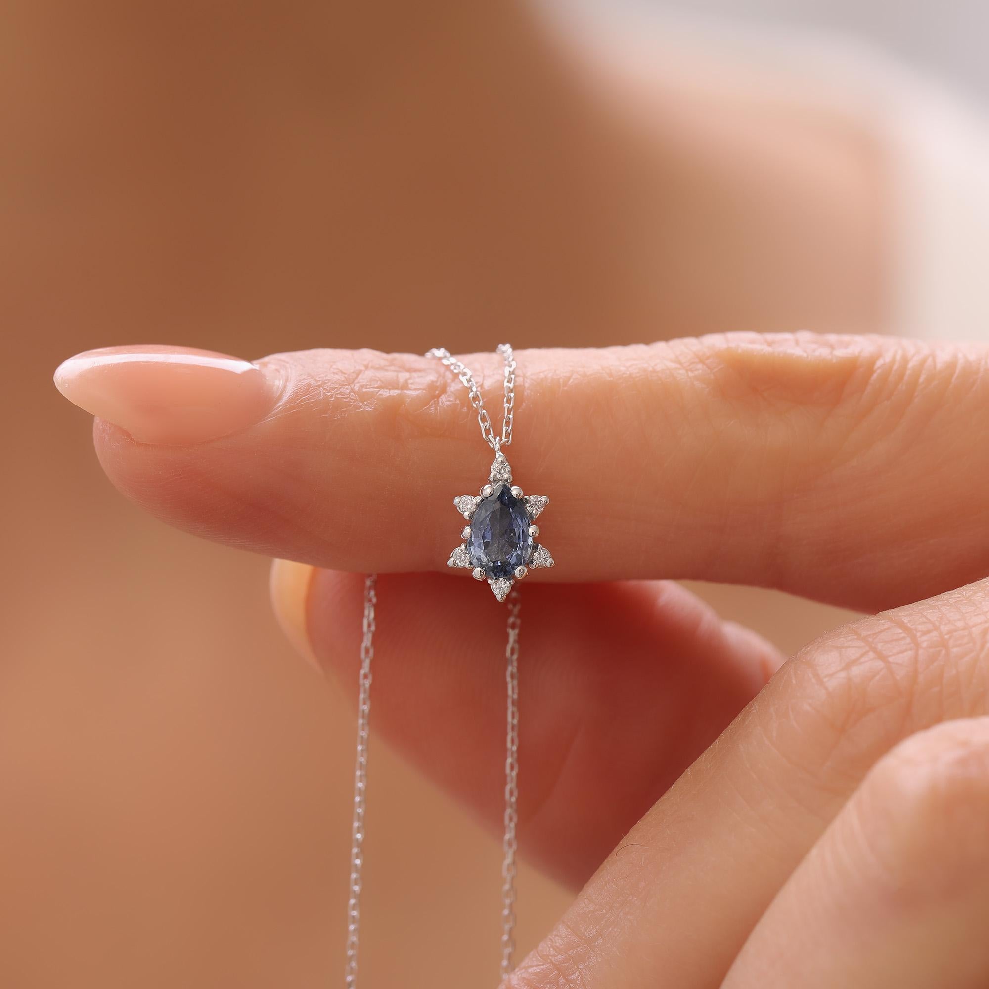 Collier fleur en saphir et diamant Neuf - En vente à Fatih, 34