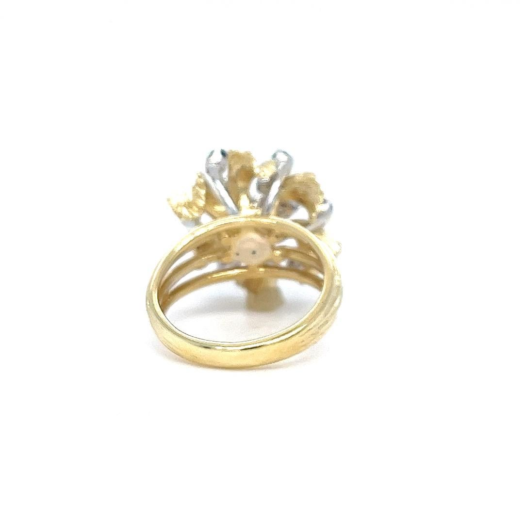 Blumenring mit Saphir und Diamant im Zustand „Gut“ im Angebot in Coral Gables, FL