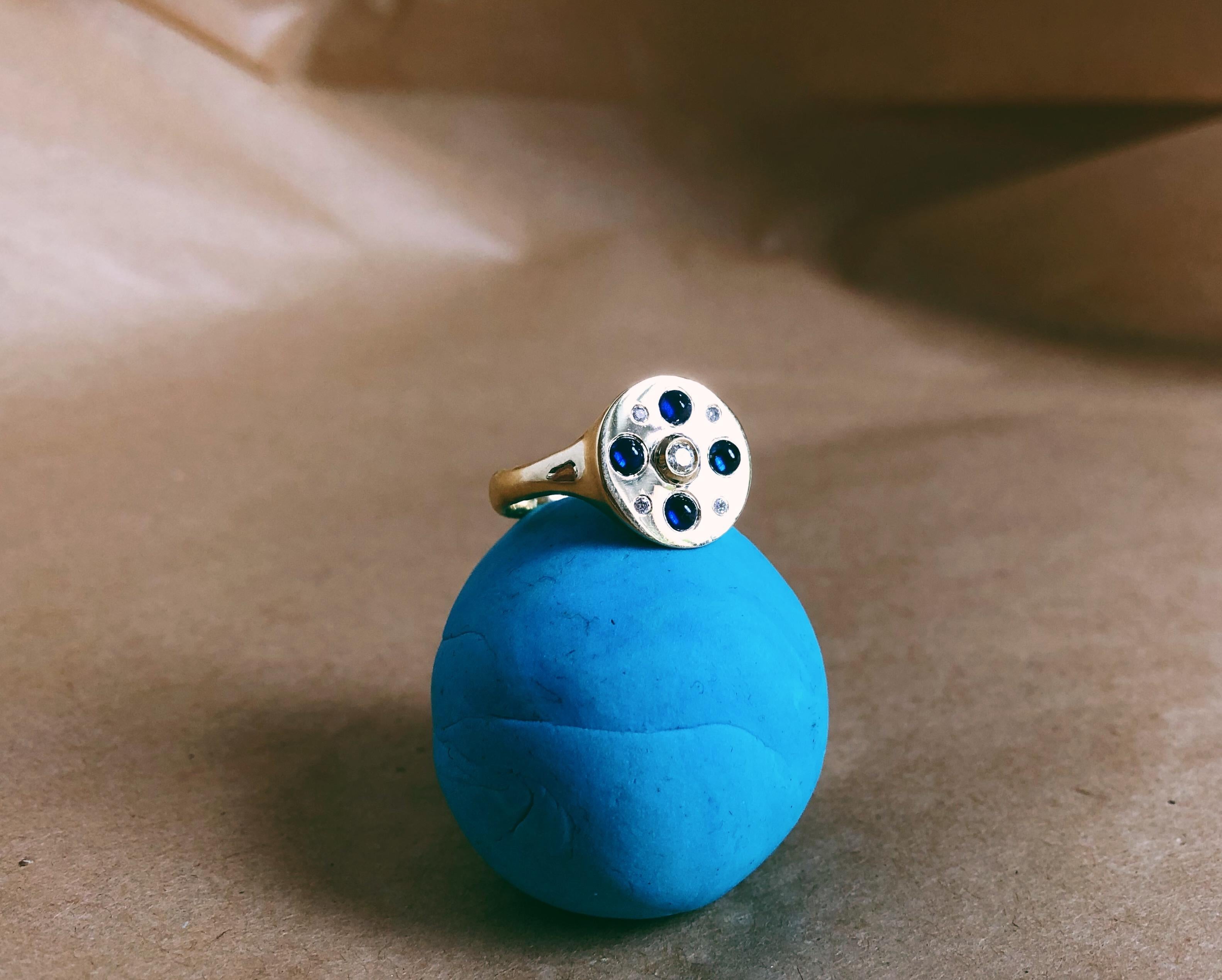Contemporary Sapphire and Diamond Gold Cocktail Ring For Sale