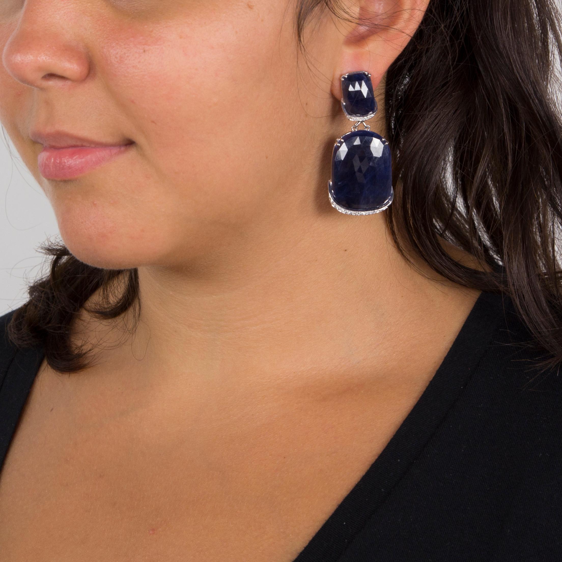 Donna Orecchini a goccia in oro con zaffiro e diamante Estate Jewelry in vendita