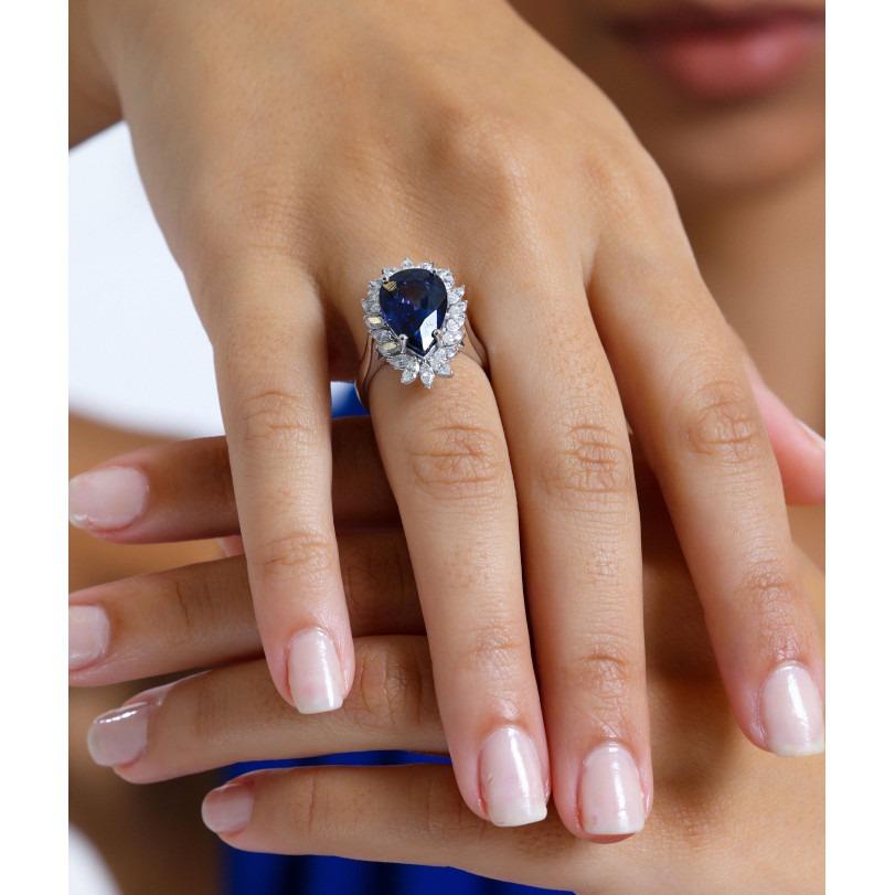 Sapphire And Diamond Halo 8.14ct Ring For Sale 1