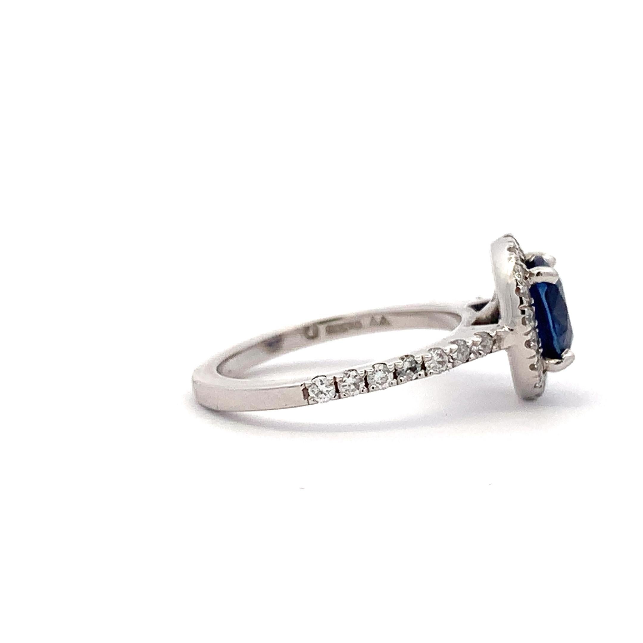 Sapphire and diamond halo engagement ring 18k white gold For Sale 1