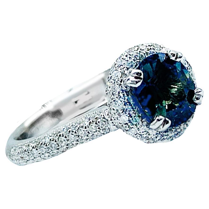 Sapphire and Diamond Halo Ring 18 Karat Gold 2.88 Carat