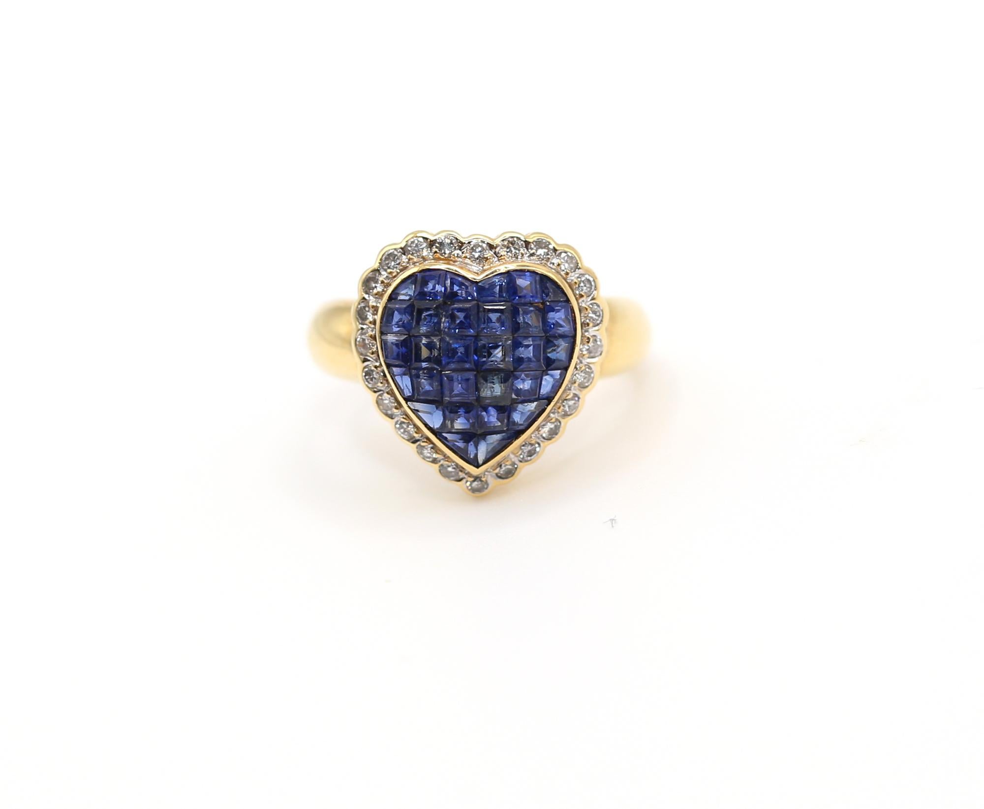 Taille carrée Bague en forme de cœur en saphir et diamant, or 18K, 1970 en vente