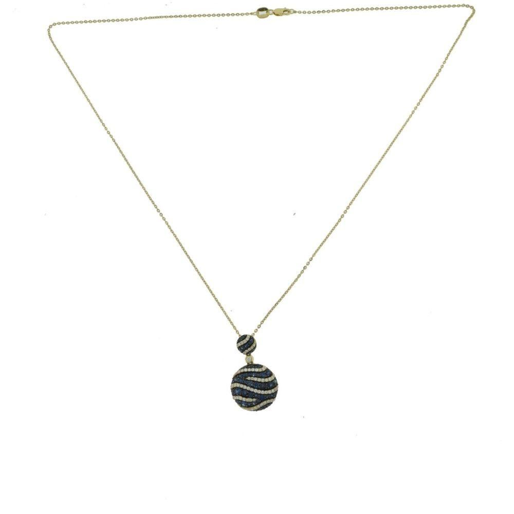 Collier à pendentif double cercle en or jaune avec saphir et diamant Unisexe en vente