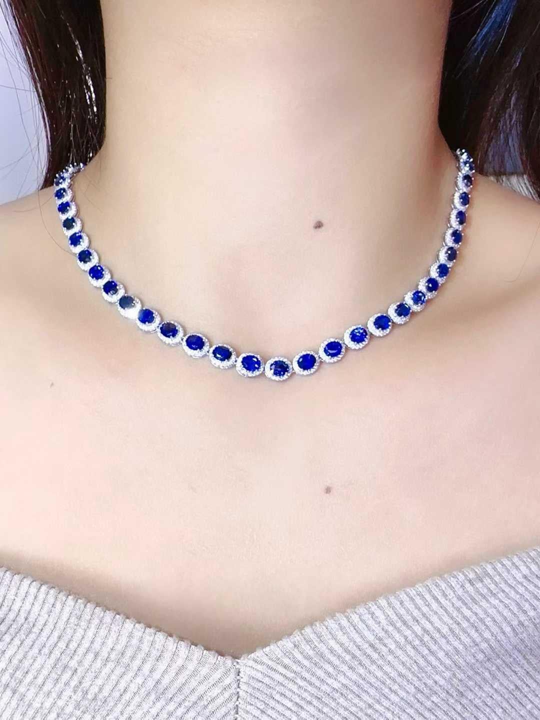 Contemporain Collier saphir et diamant en or 18 carats - Eze Jewelry en vente