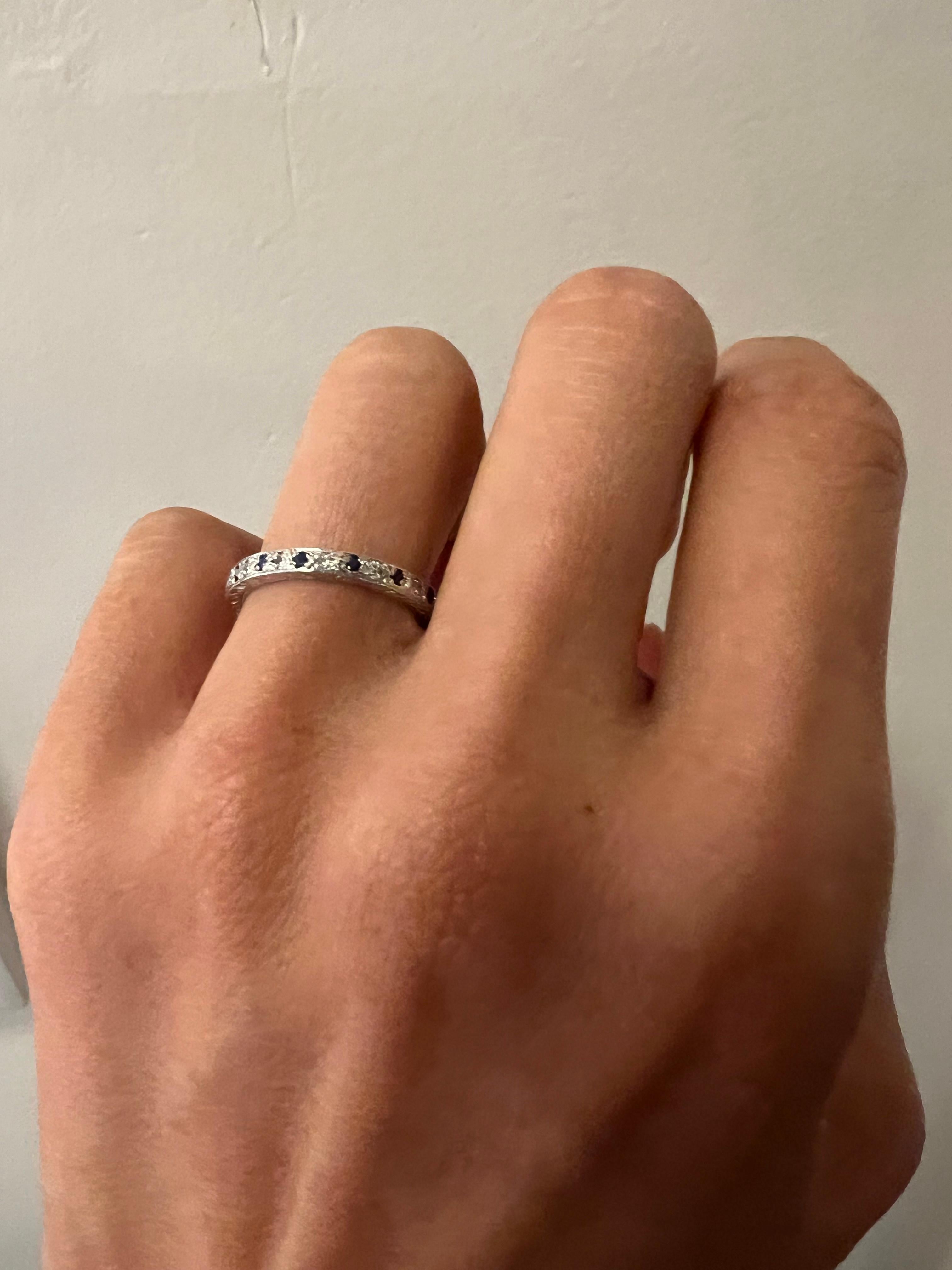 Sapphire and Diamond Platinum Band Ring For Sale 2
