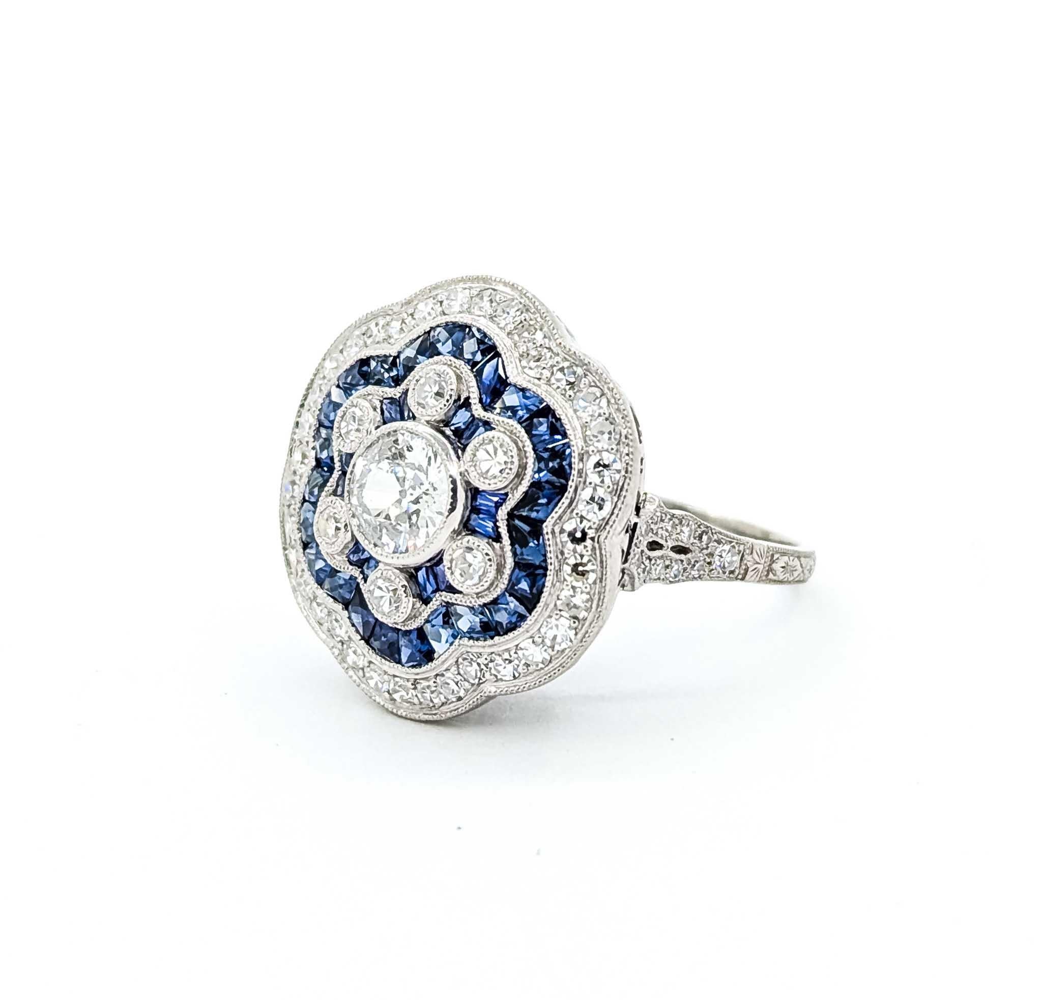 Bague en platine avec saphir et diamants en vente 2