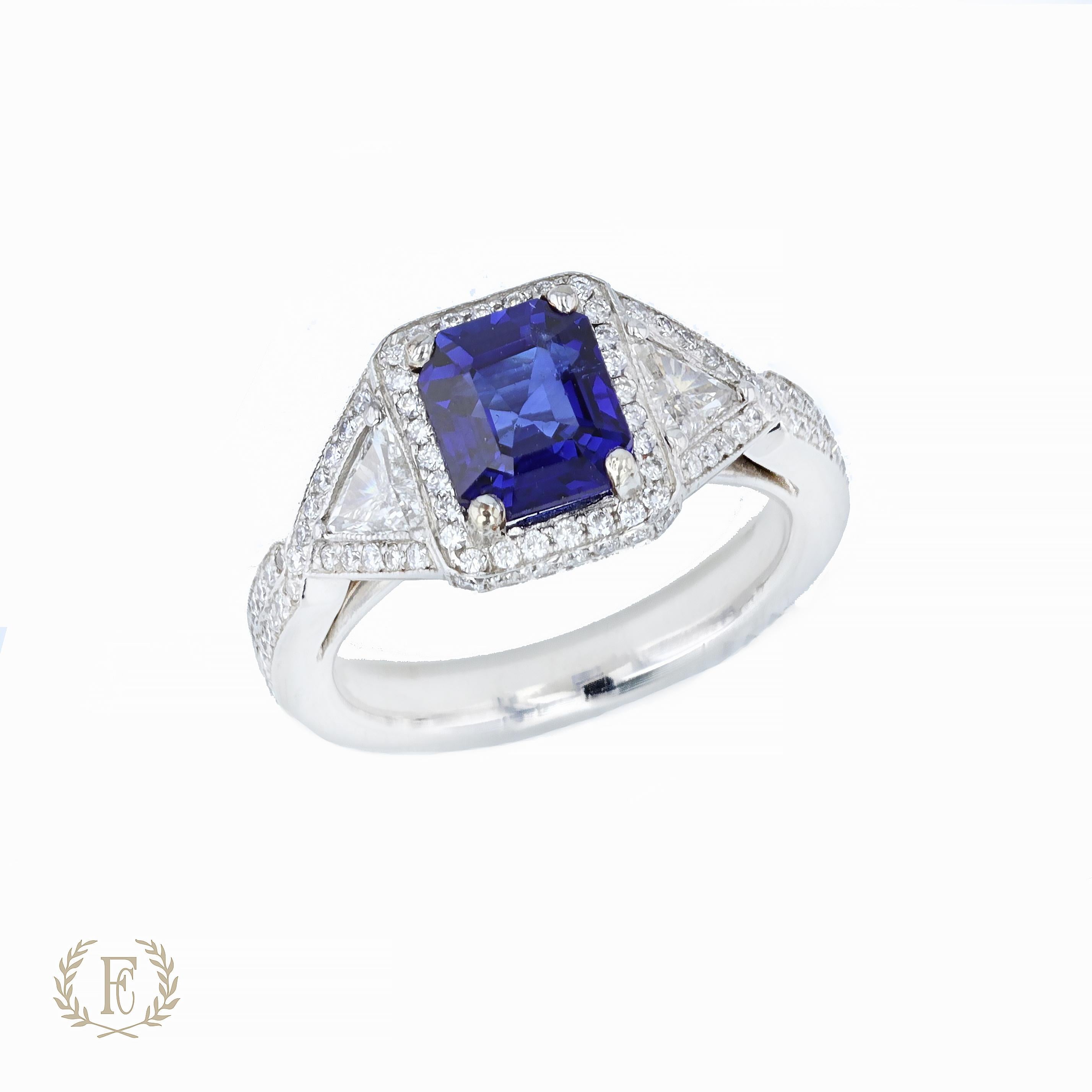 Sapphire and Diamond Ring In Excellent Condition For Sale In NEW ORLEANS, LA