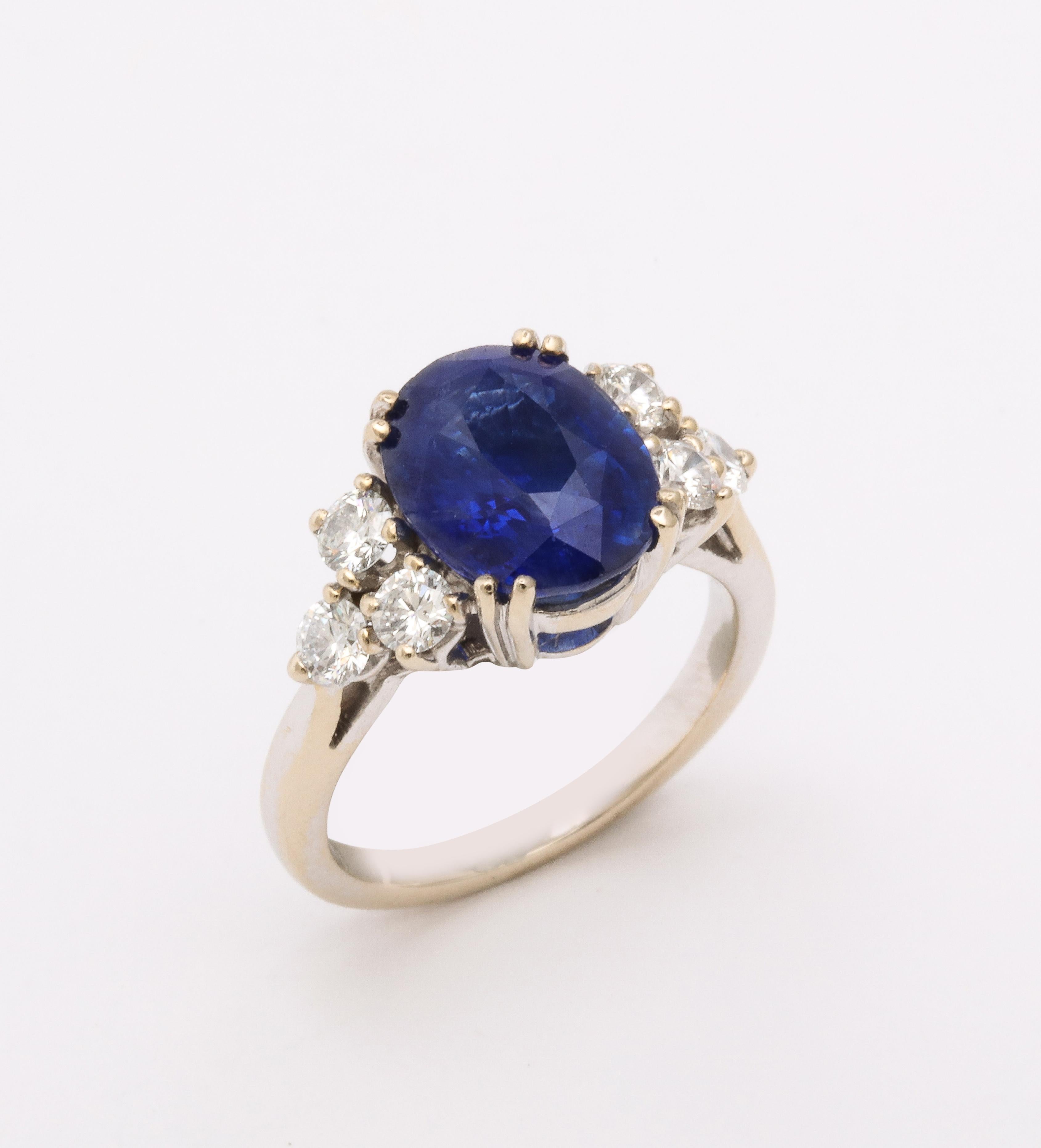 Sapphire and Diamond Ring  In New Condition For Sale In New York, NY