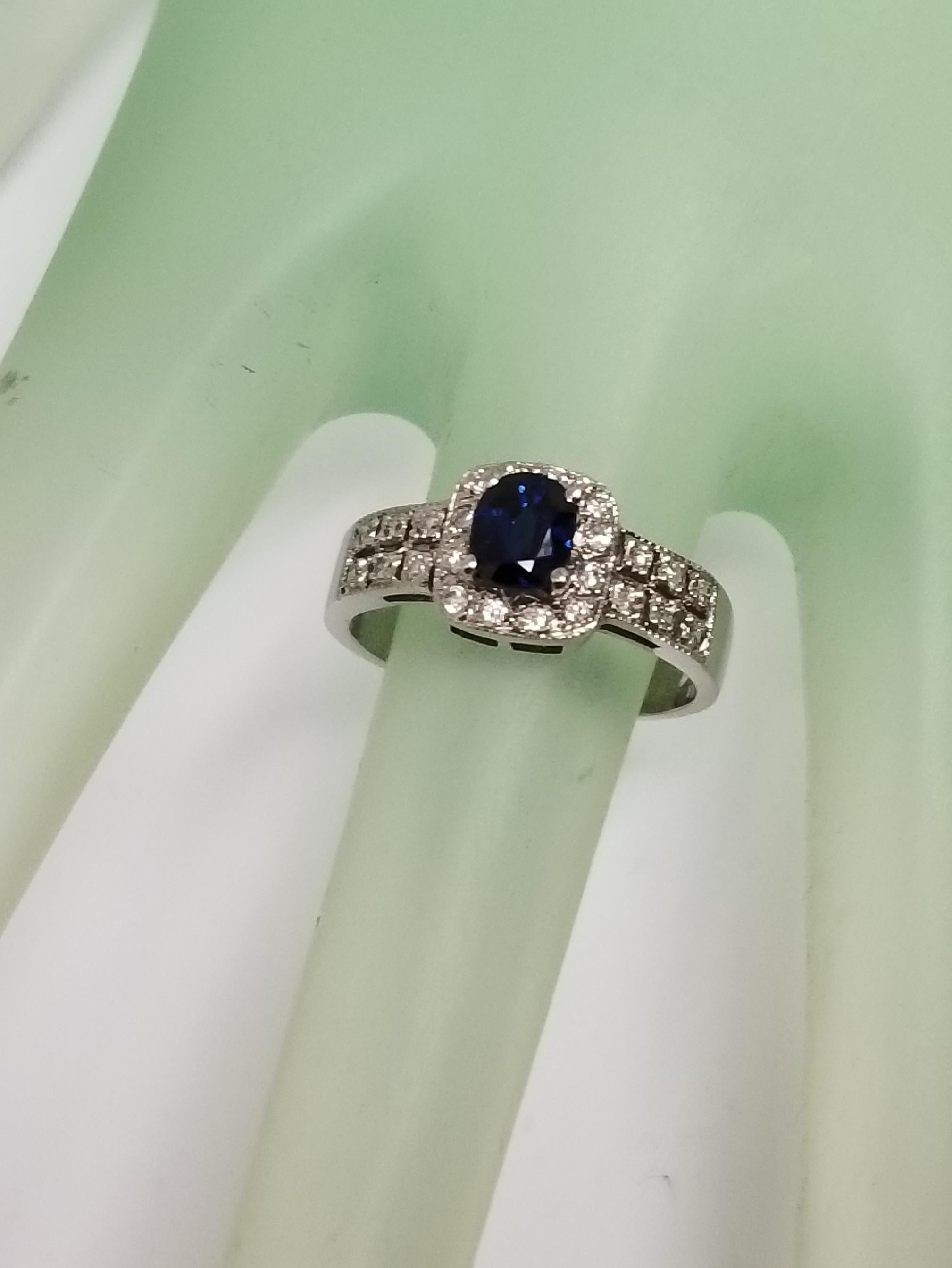 Sapphire and Diamond Ring In New Condition For Sale In Los Angeles, CA