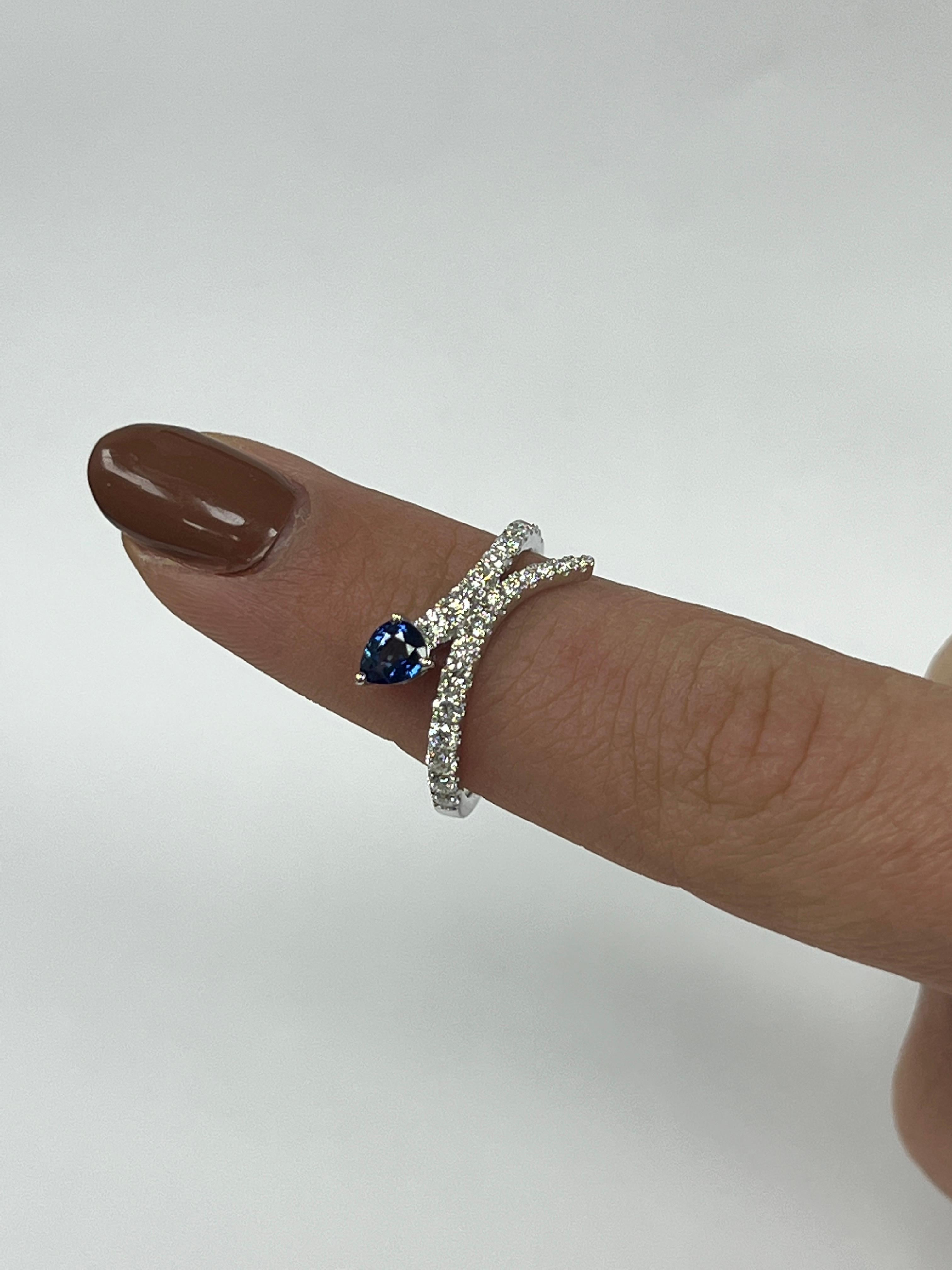 Sapphire and Diamond Ring In New Condition For Sale In Great Neck, NY