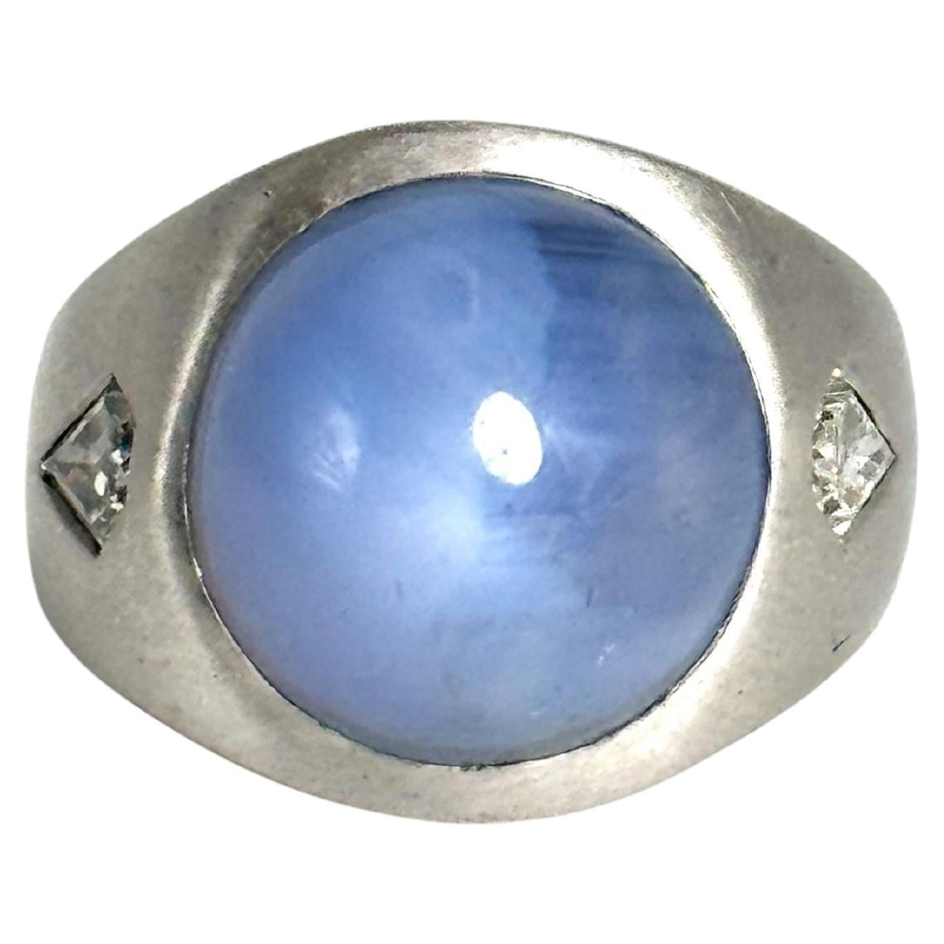 Anillo de Zafiro y Diamante en Oro Blanco de 14K