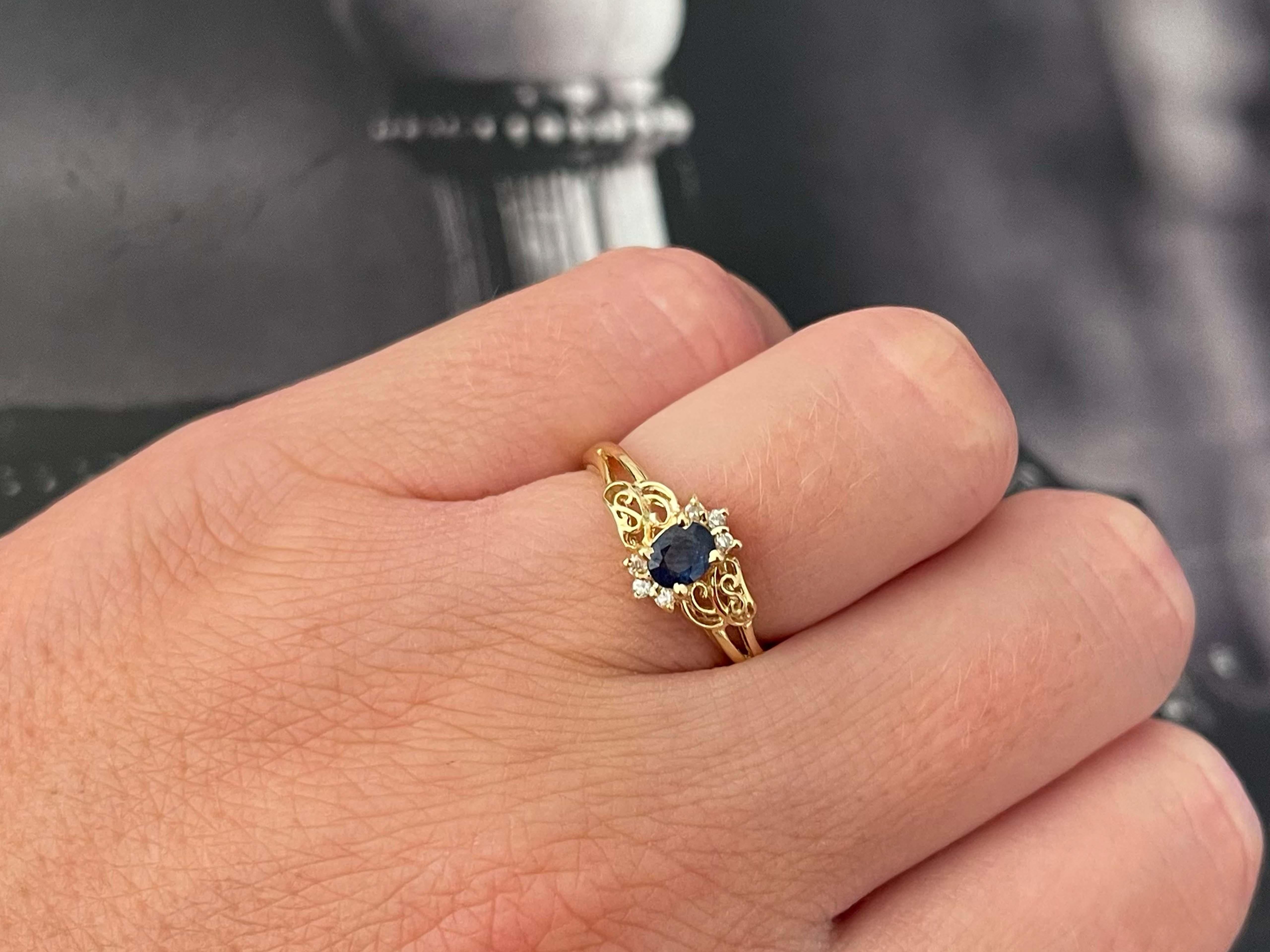 Item Specifications:

Metal: 14K Yellow Gold

Style: Statement Ring

Ring Size: 6.5 (resizing available for a fee)

Total Weight: 2.1 Grams

Ring Height: 8.8 mm

Gemstone Specifications:

Gemstone: 1 blue sapphire

Shape: oval

Sapphire