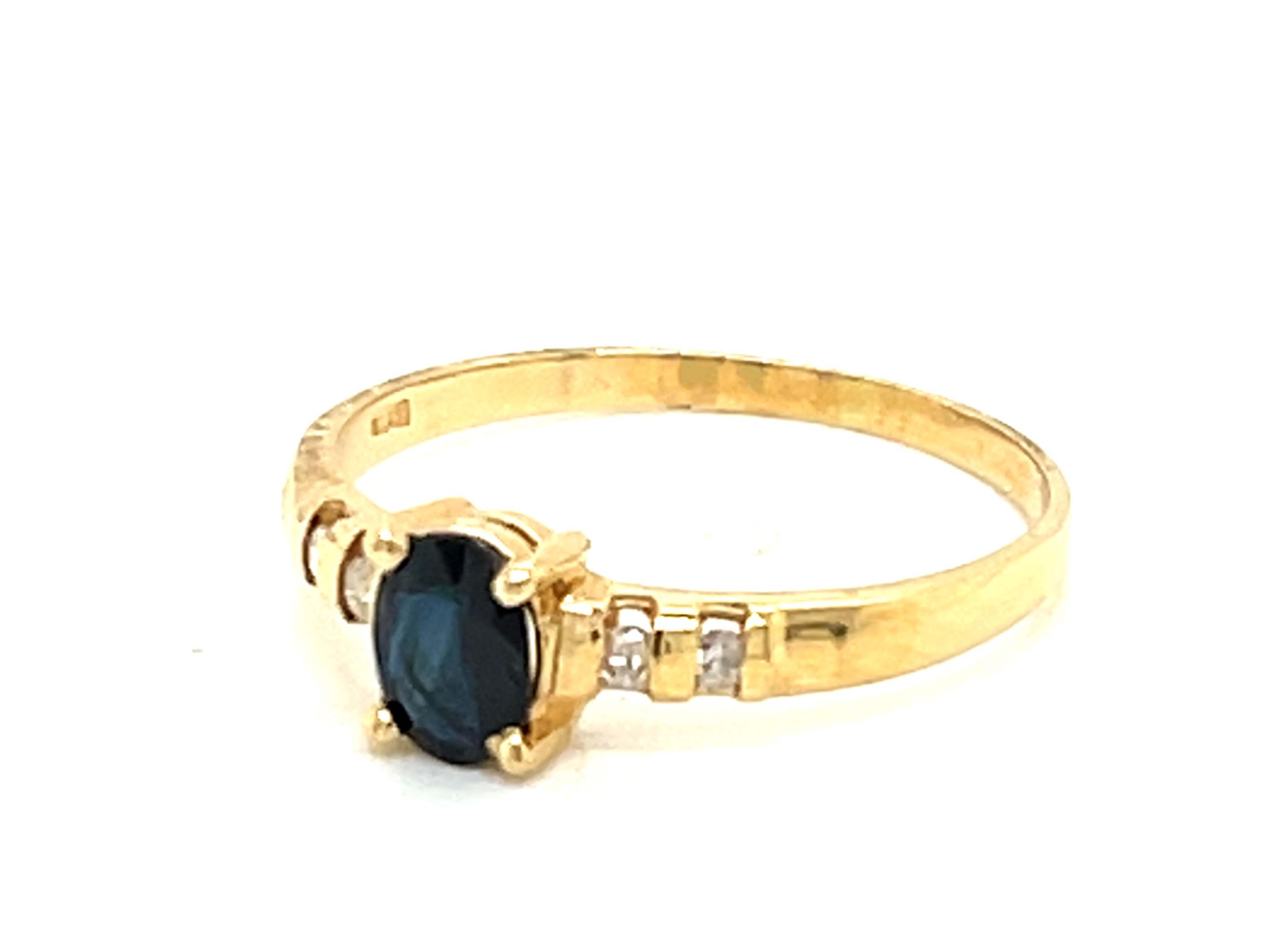 Saphir und Diamant Ring in 14k Gelbgold (Marquiseschliff) im Angebot