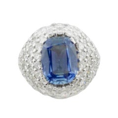 Sapphire and Diamond Ring in 18 Karat Gold, circa 1940s