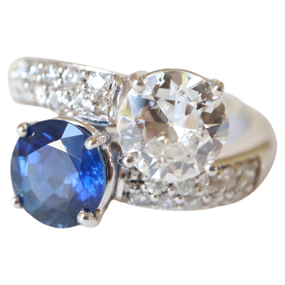 Sapphire and Diamond Ring in 18 Karat White Gold You and Me Toi et Moi For Sale