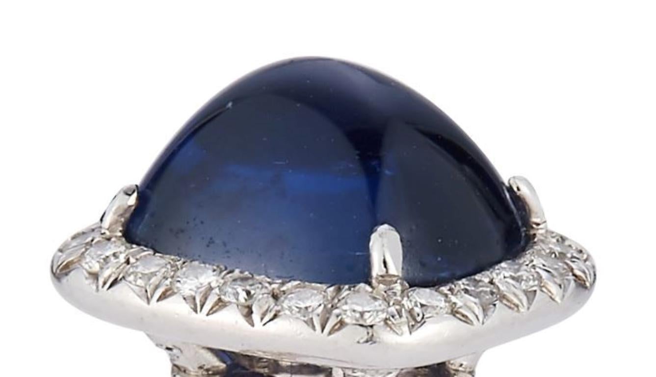 Sapphire and Diamond Ring in 18K White Gold In Excellent Condition For Sale In Greenwich, CT