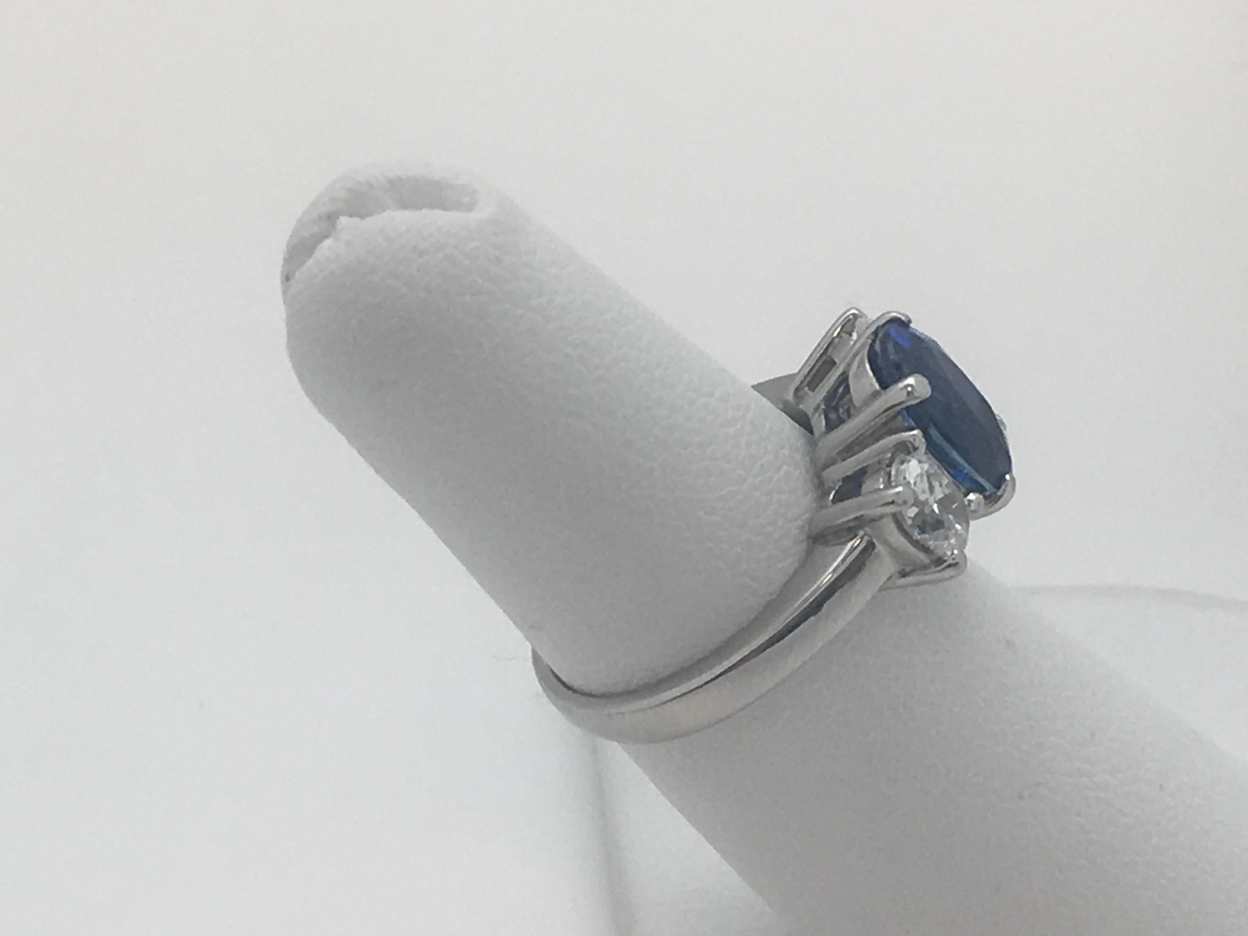 Sapphire and Diamond Ring Set in Platinum For Sale 2