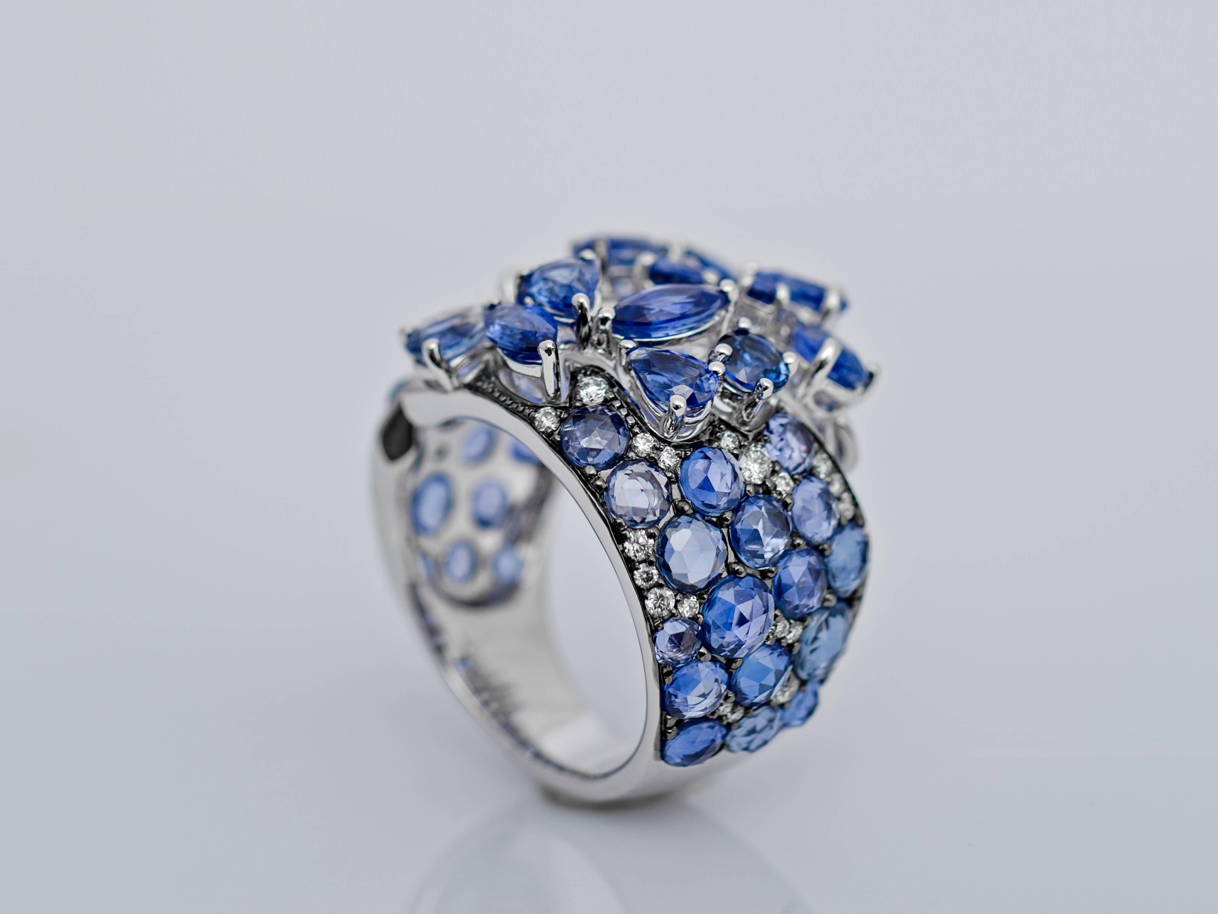 Sapphire and Diamond Twisted Ring In New Condition In New York, NY