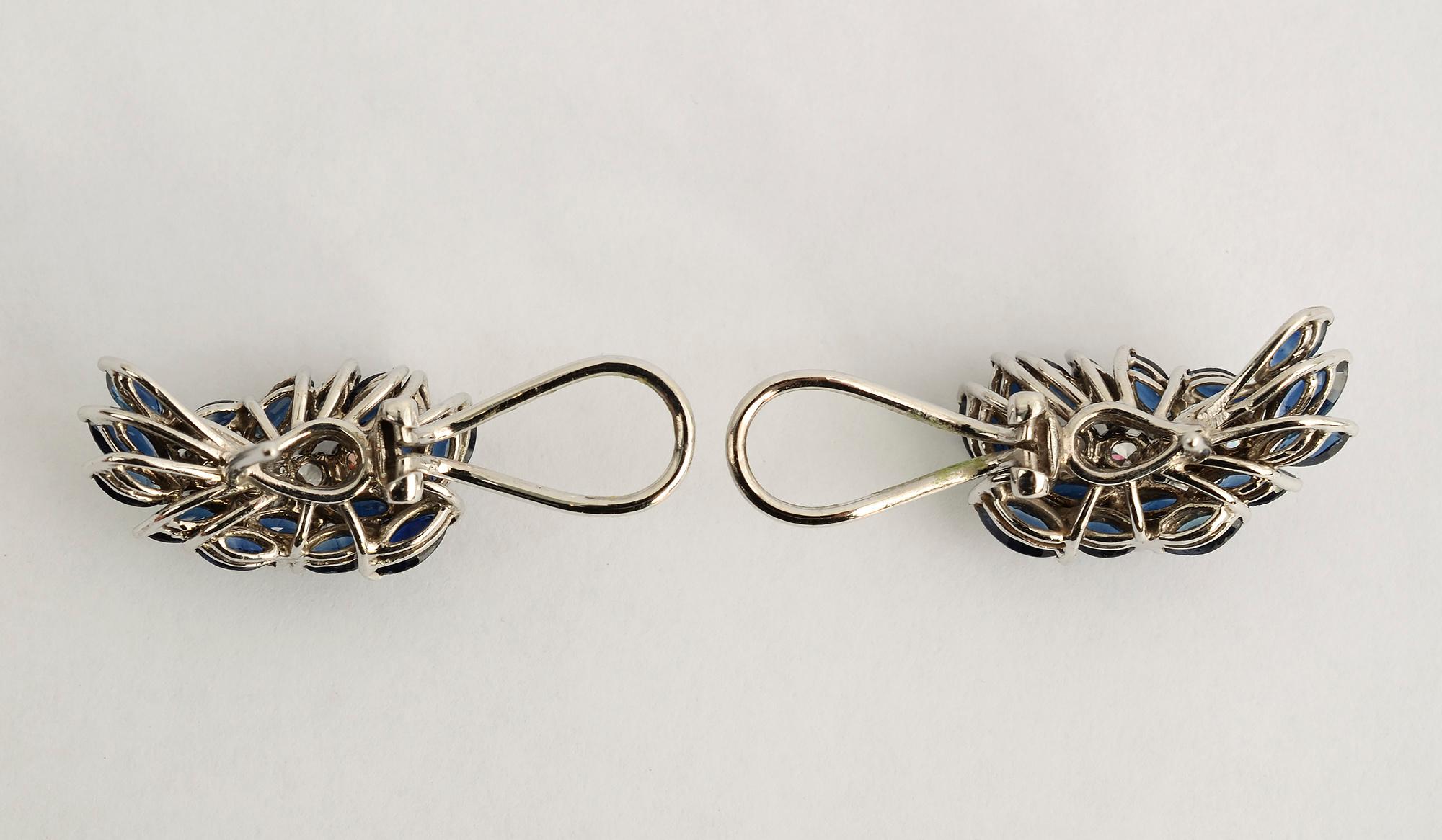 Boucles d'oreilles saphir et diamant en or blanc Excellent état - En vente à Darnestown, MD