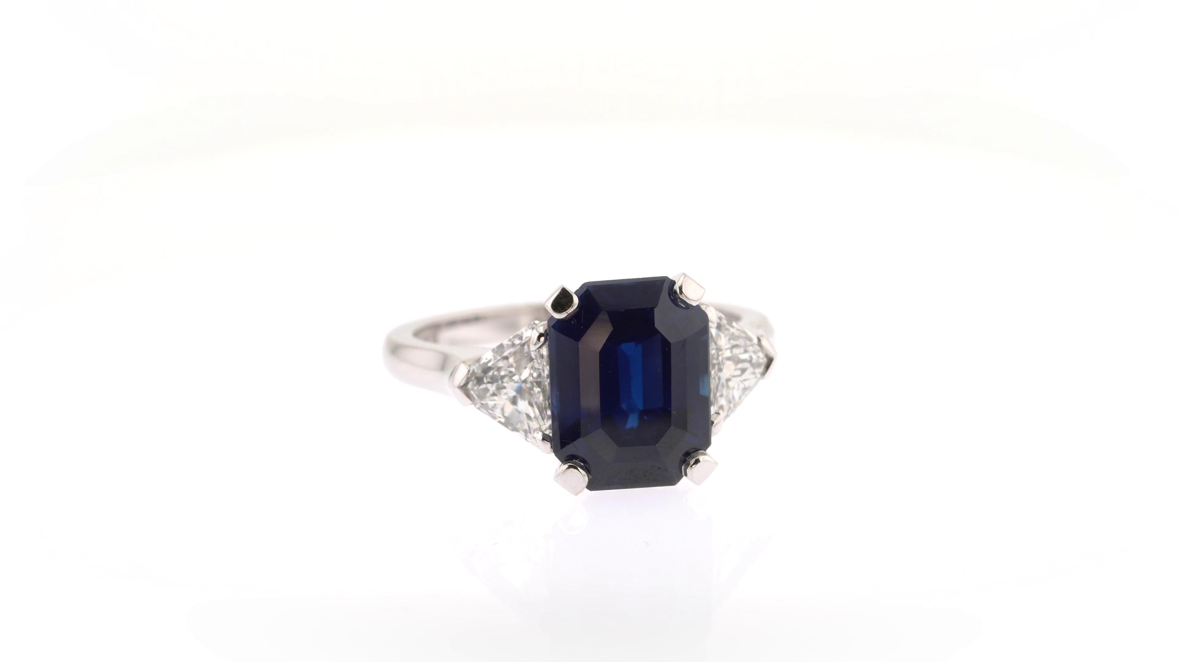 sapphire and diamond ring white gold