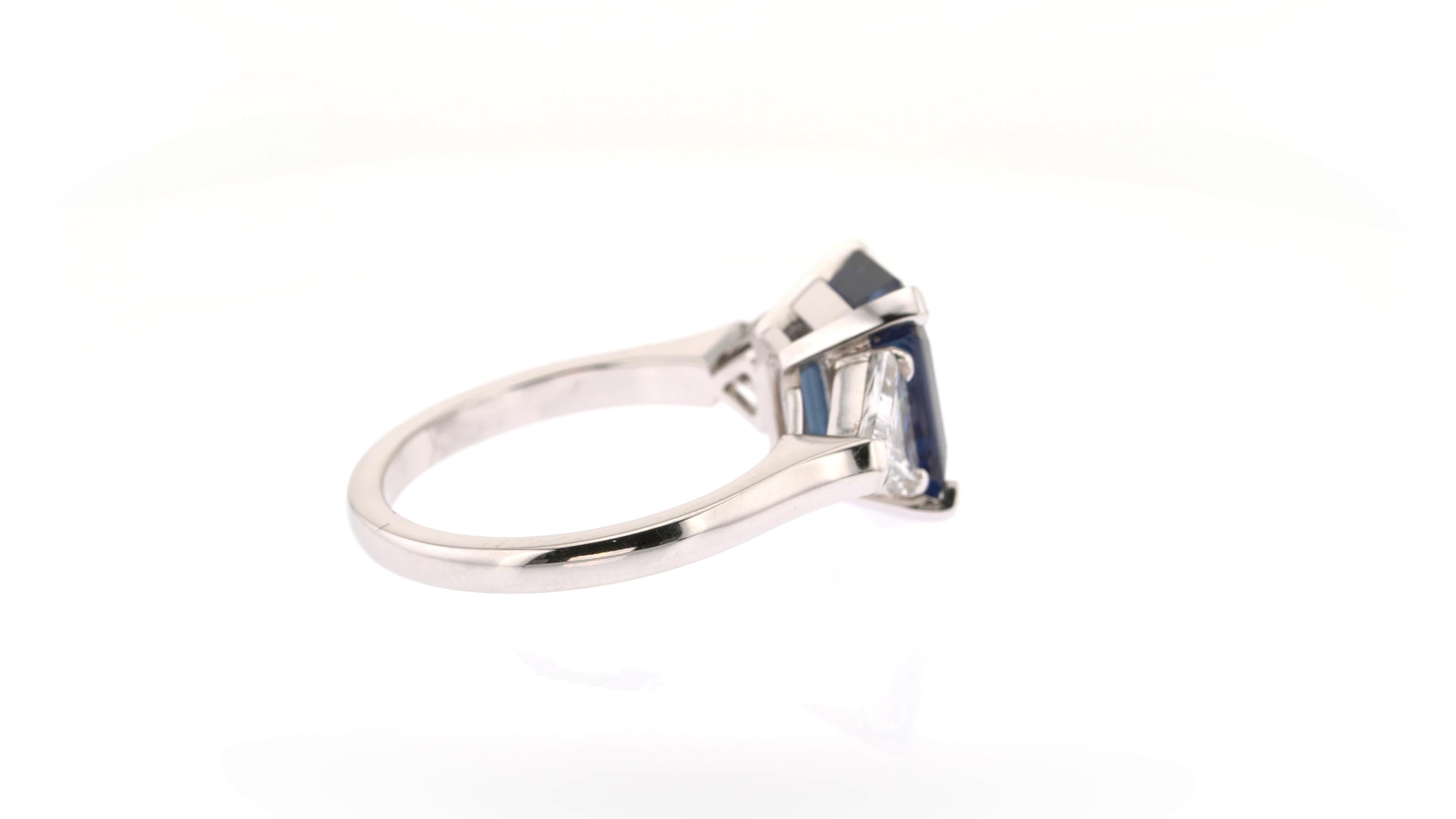 Octagon Cut 3.89 Carats Sapphire and Diamond White Gold Classic Engagement Ring For Sale