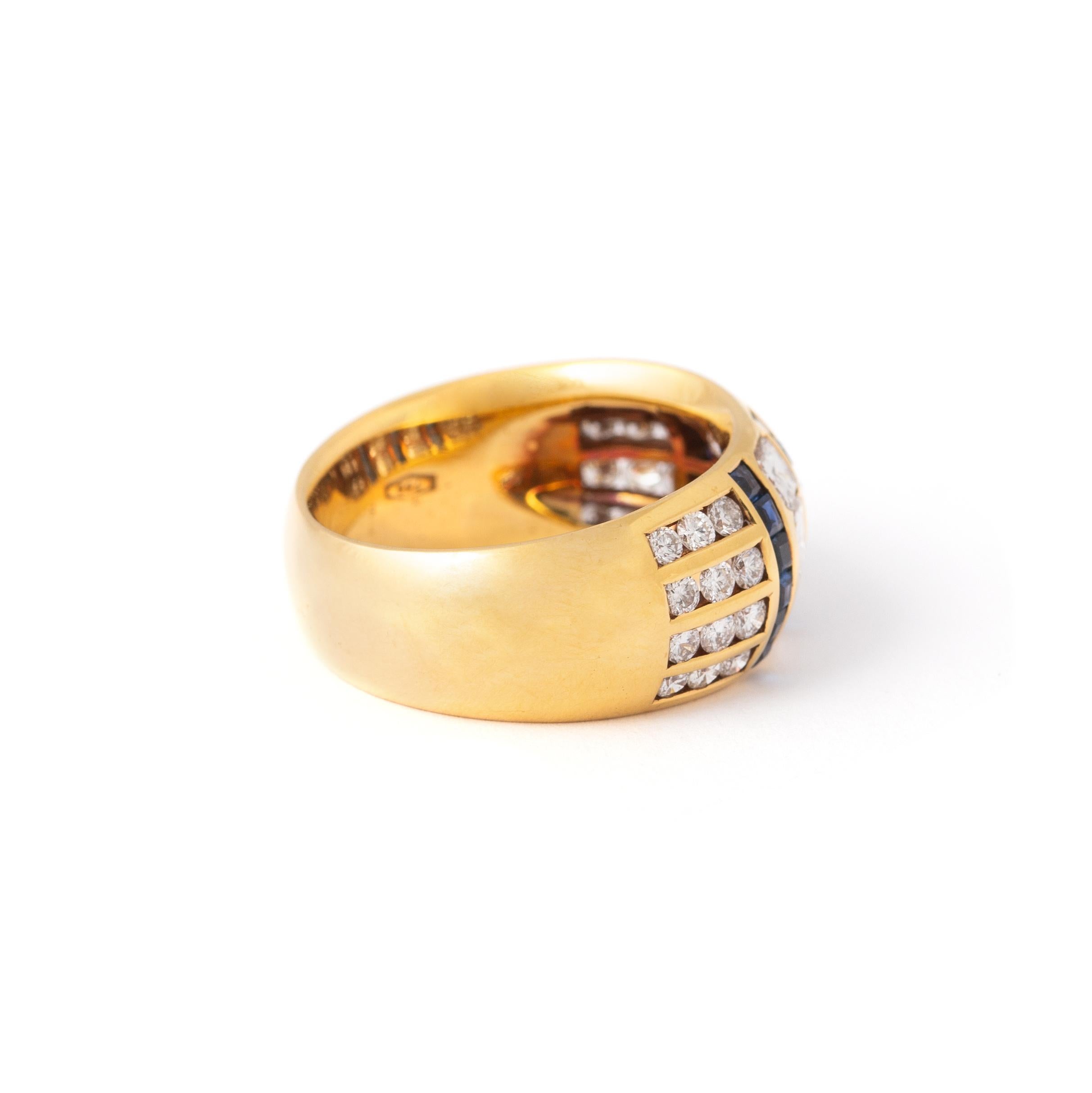 Bague en or jaune 18 carats avec saphir et diamant Excellent état - En vente à Geneva, CH