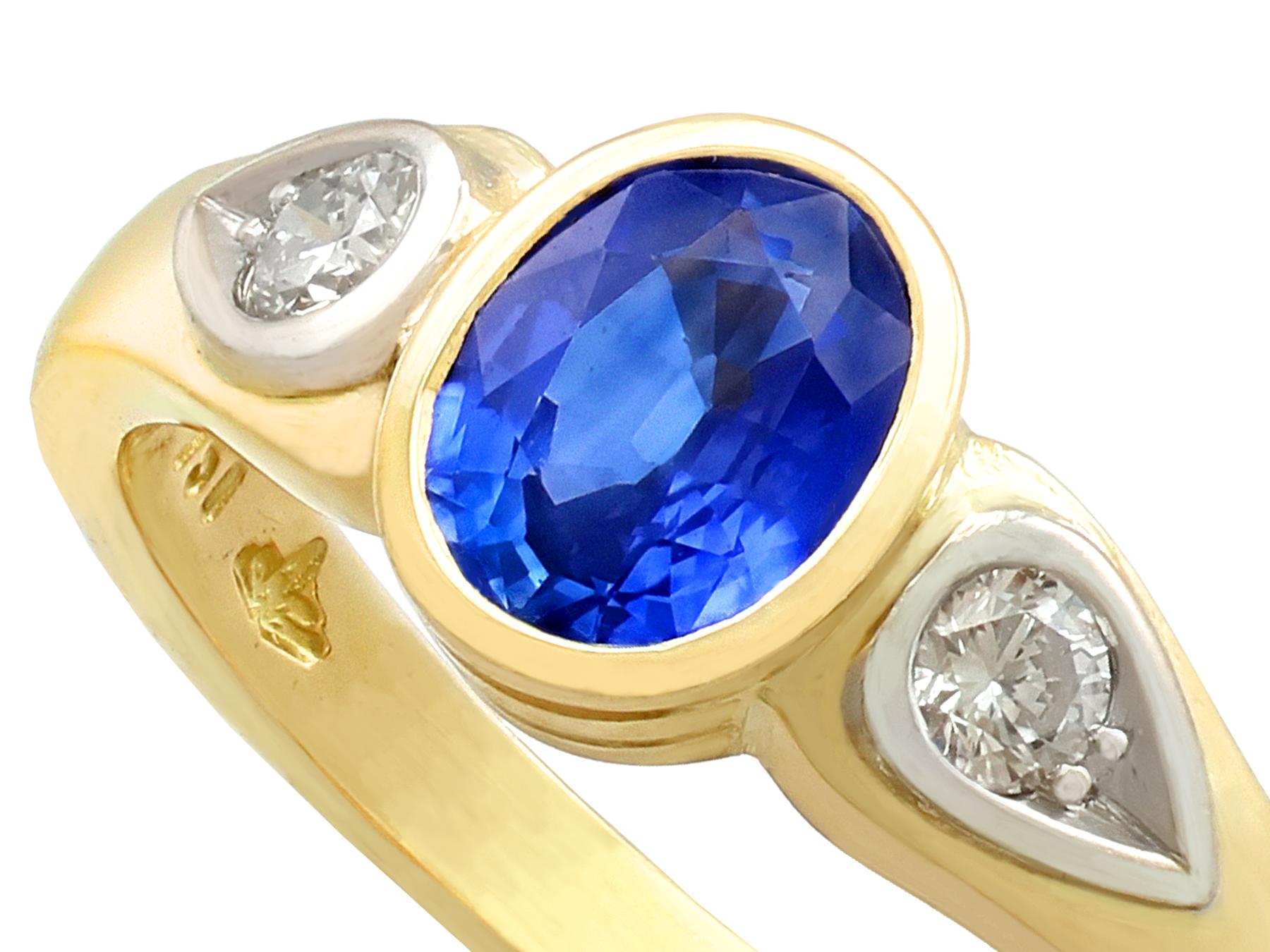 Sapphire and Diamond Yellow Gold Dress Ring In Good Condition In Jesmond, Newcastle Upon Tyne