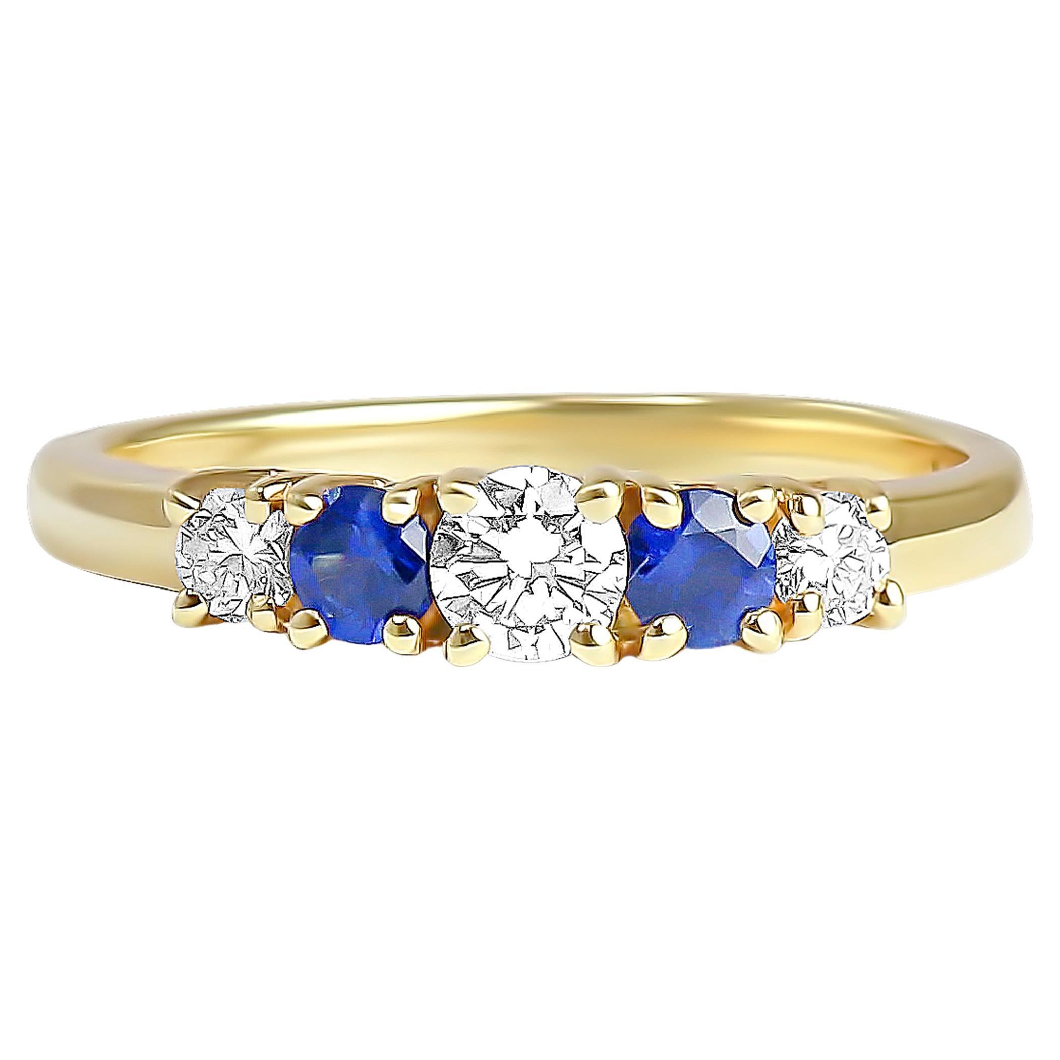 Sapphire and Diamond Yellow Gold Ring For Sale