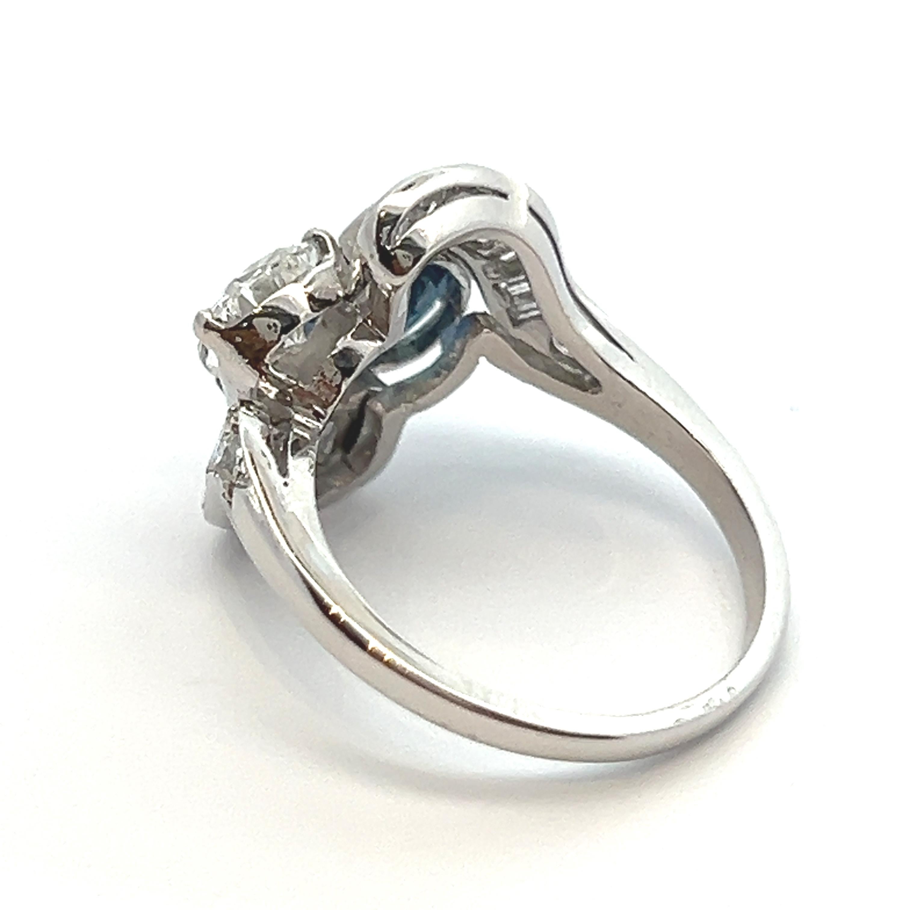 Sapphire and Diamond You & Me ring For Sale 2