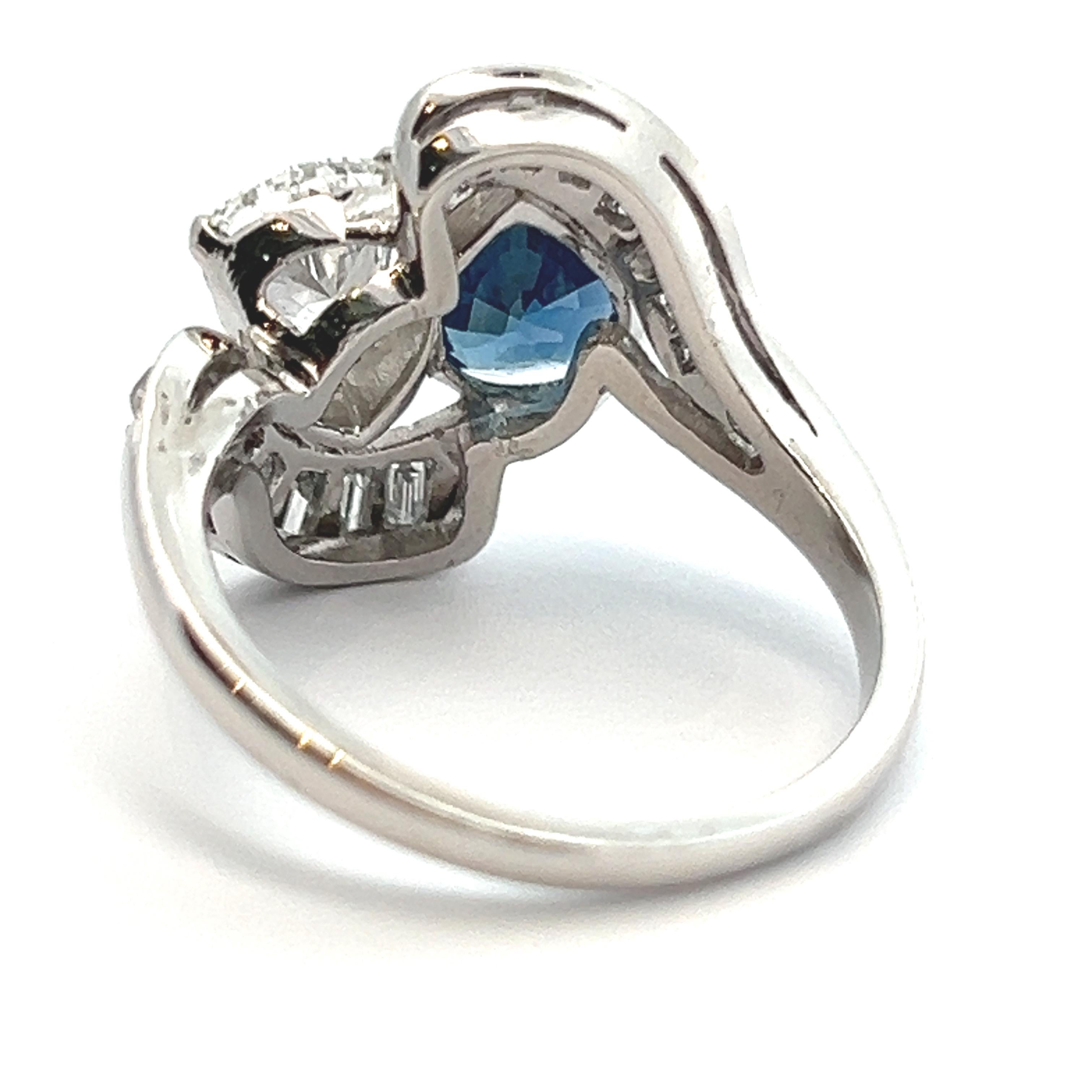 Sapphire and Diamond You & Me ring For Sale 3